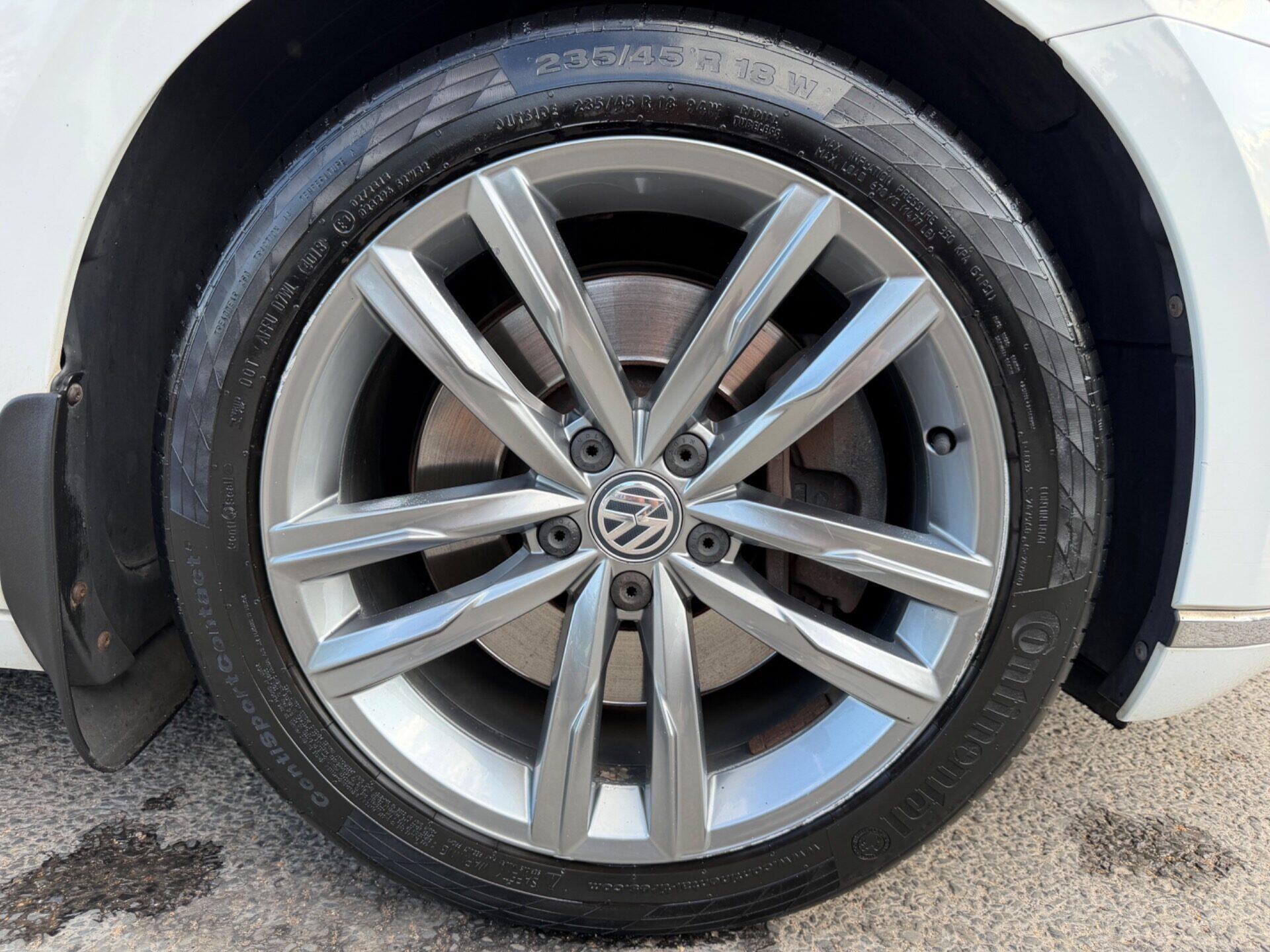 Volkswagen Passat view 54