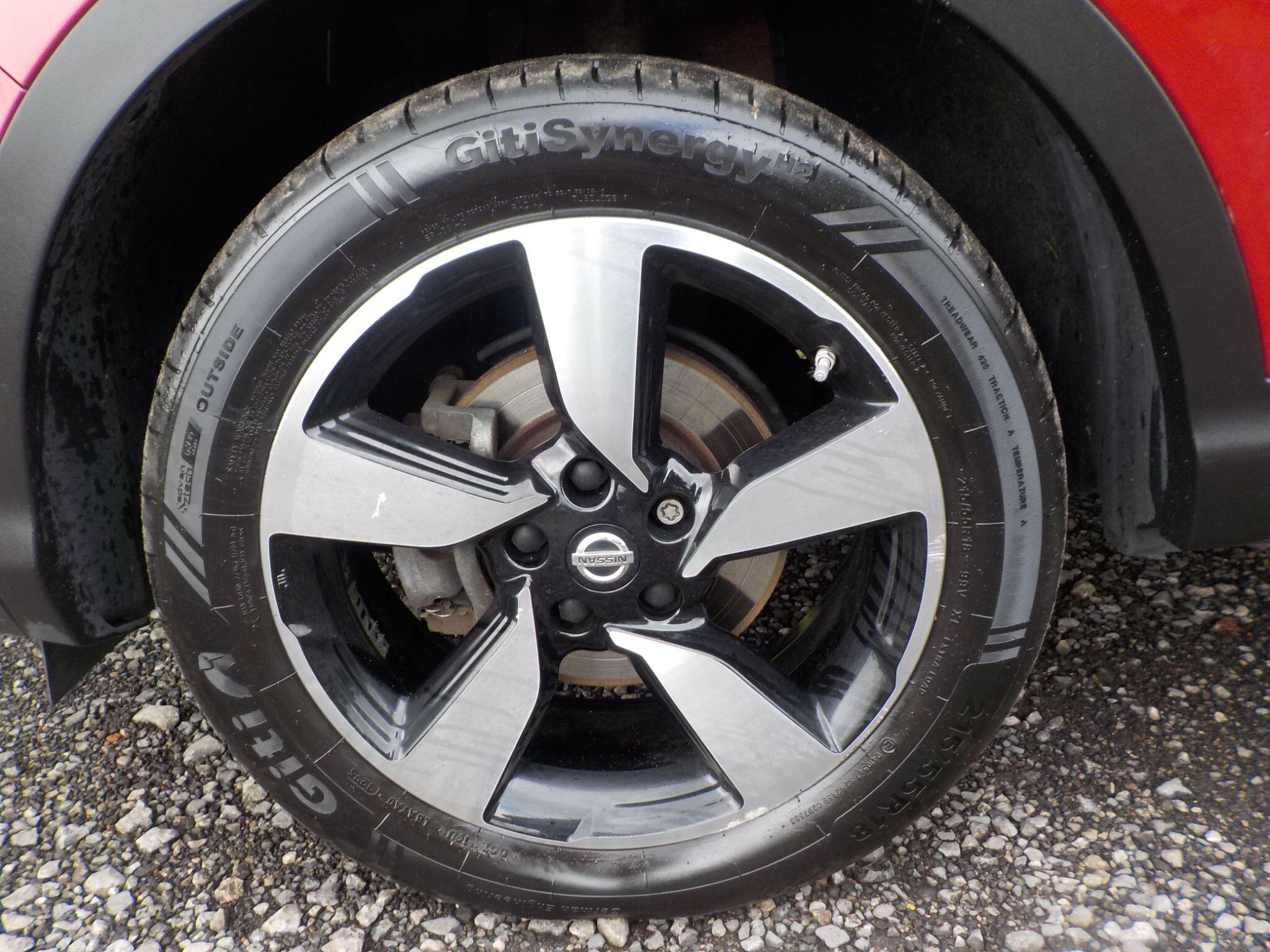 Nissan Qashqai 1.5 dCi n-tec+ 2WD Euro 5 (s/s) 5dr