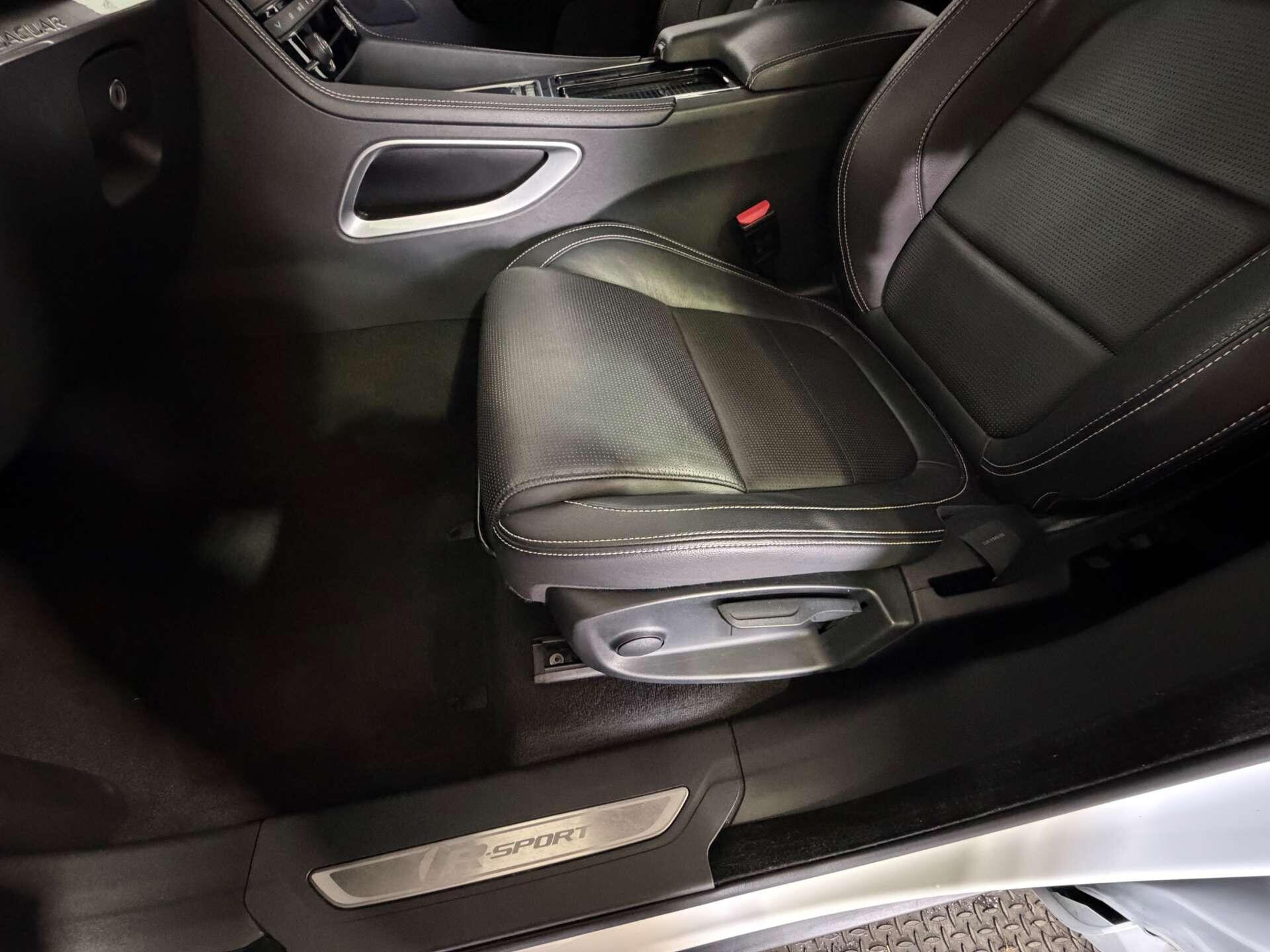 Jaguar F-Pace view 63