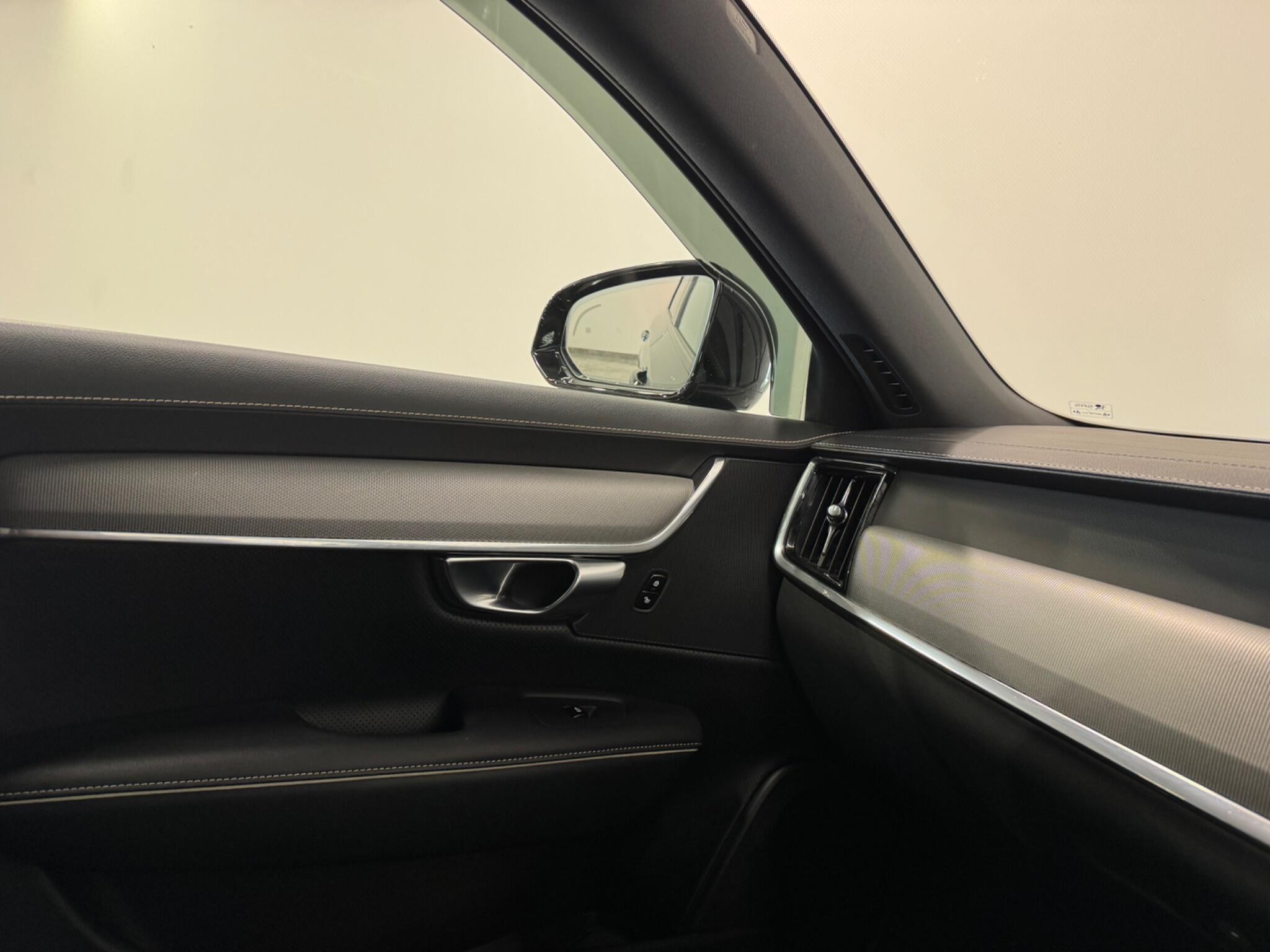 Volvo V90 view 30