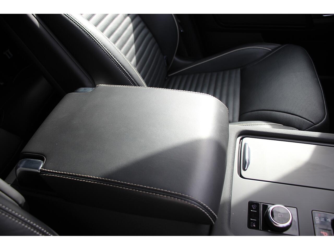 Land Rover Discovery view 46