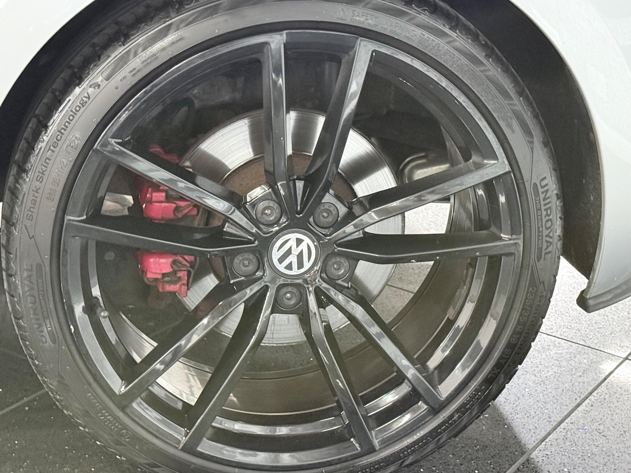 Volkswagen Golf view 63