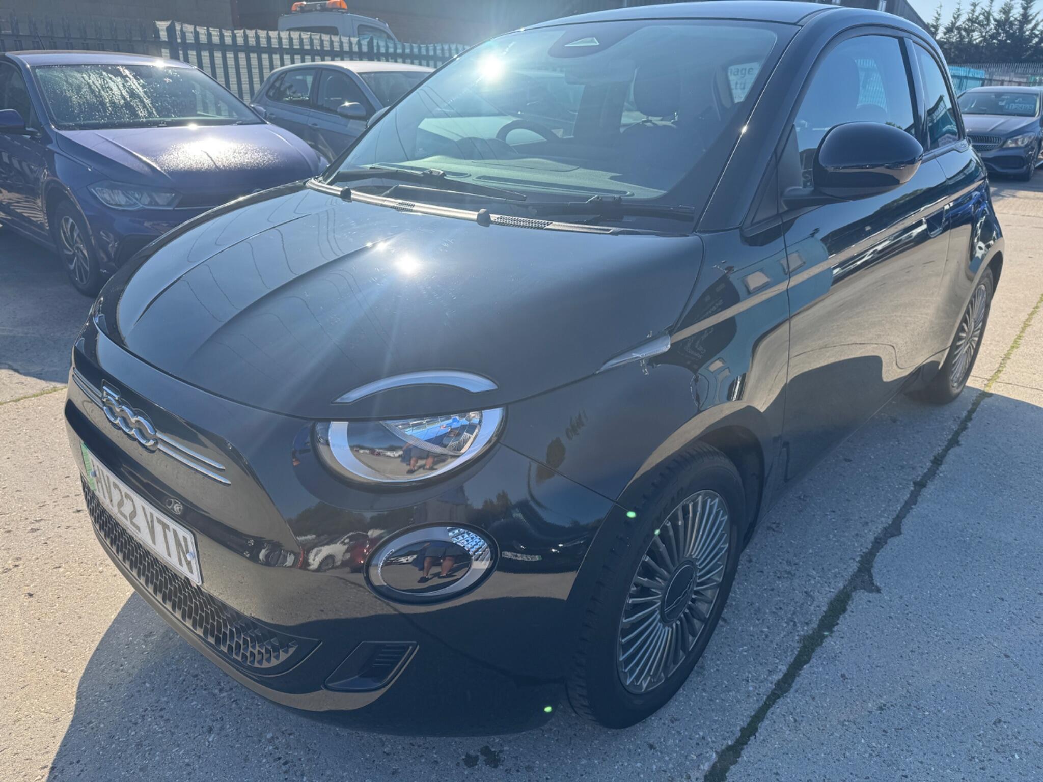 Fiat 500e view 7