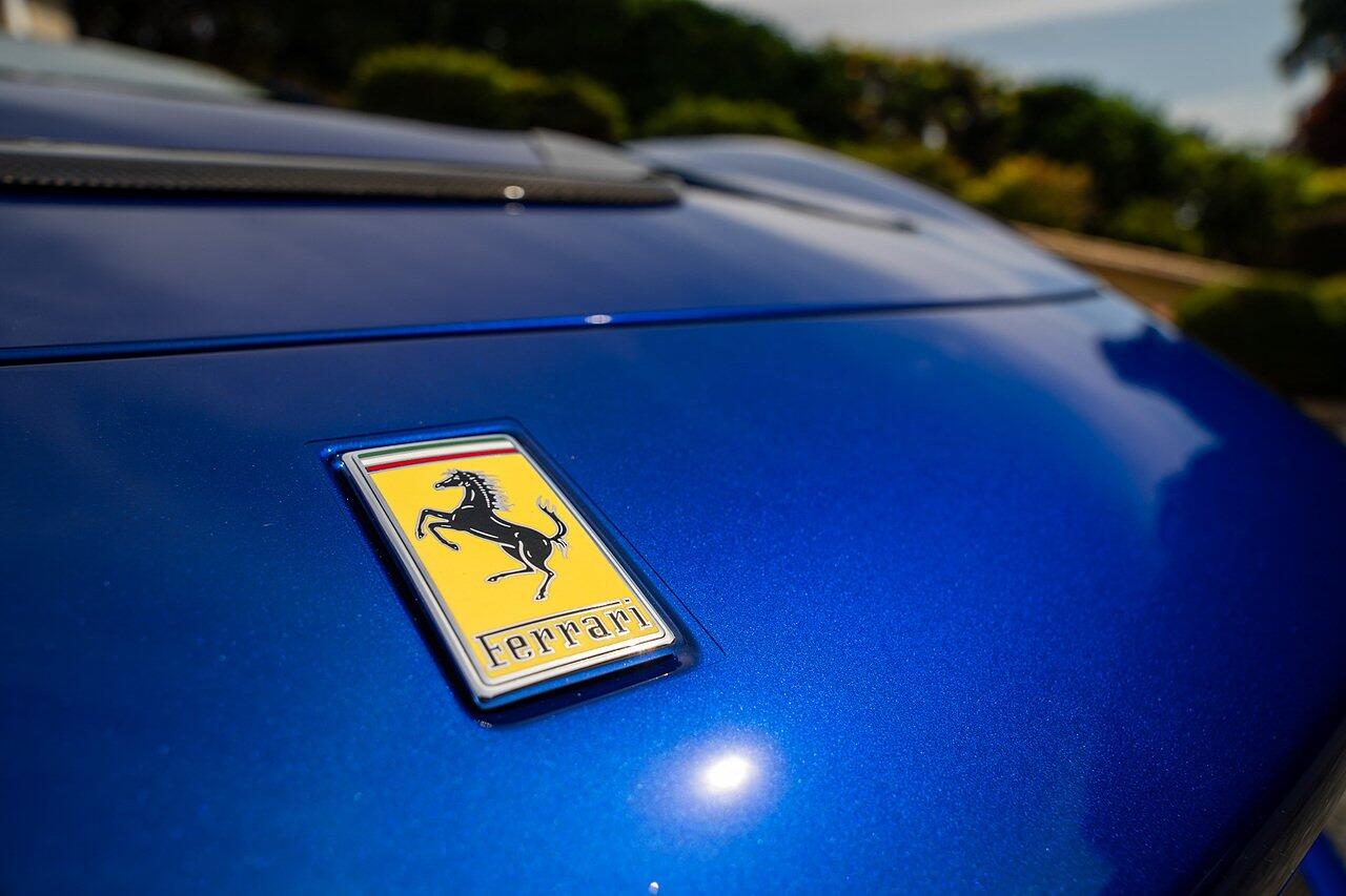 Ferrari F8 Tributo view 39