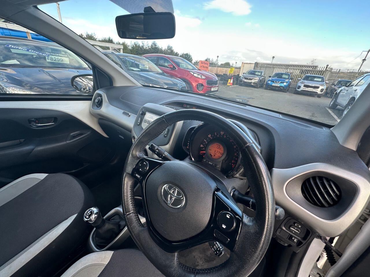 Toyota Aygo view 8