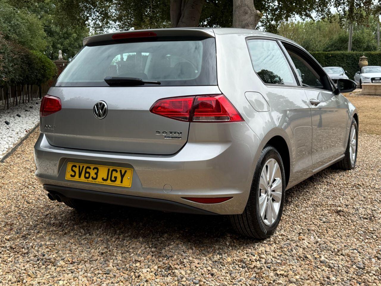 Volkswagen Golf view 20