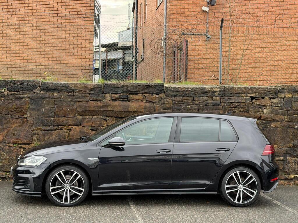 Volkswagen Golf view 4