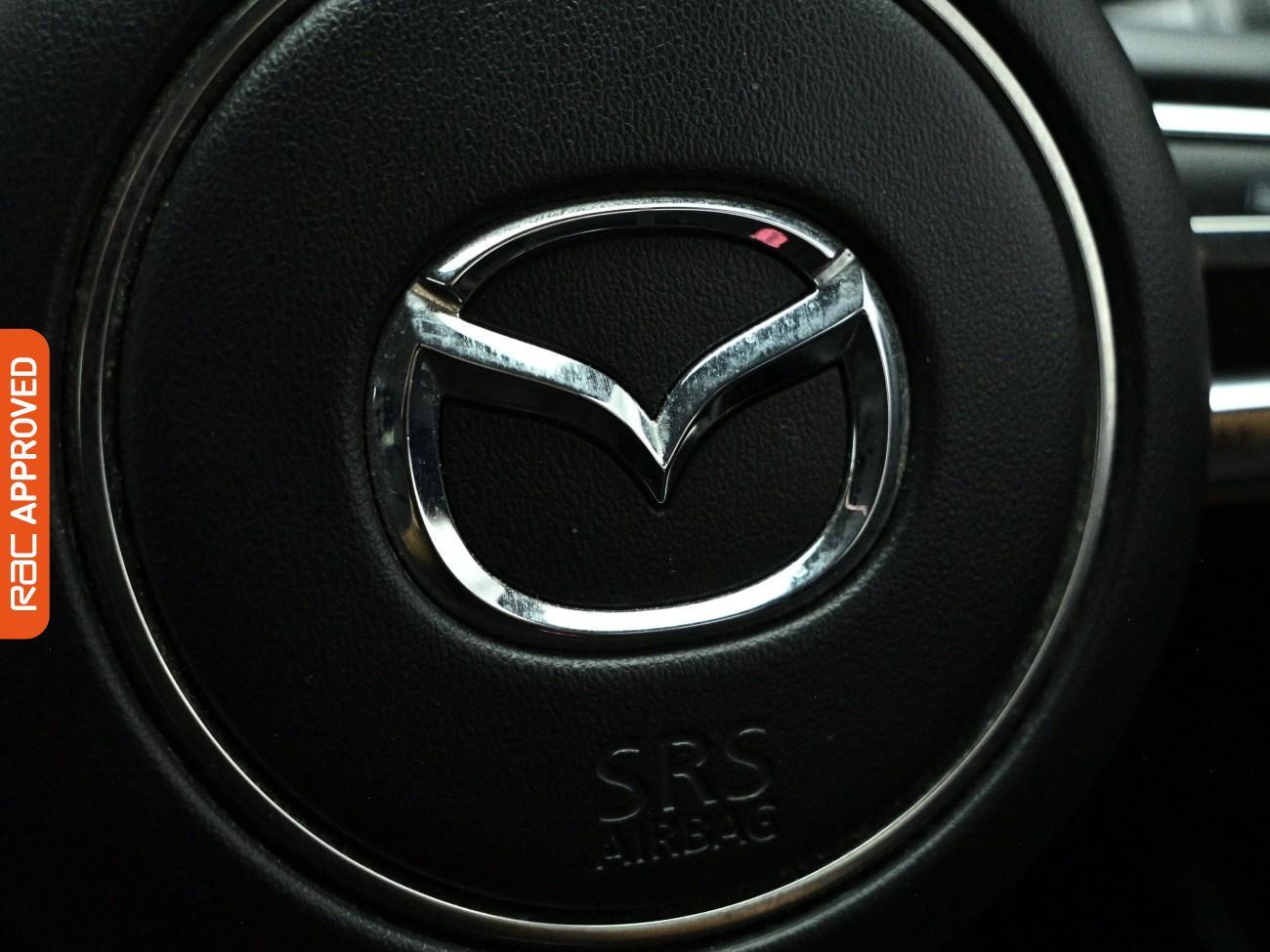 Mazda Mazda3 view 24