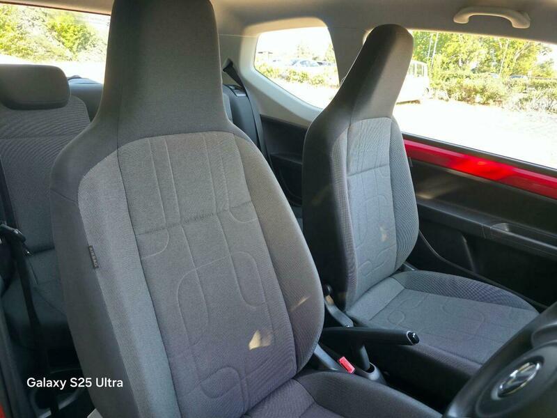 Volkswagen Up! view 53