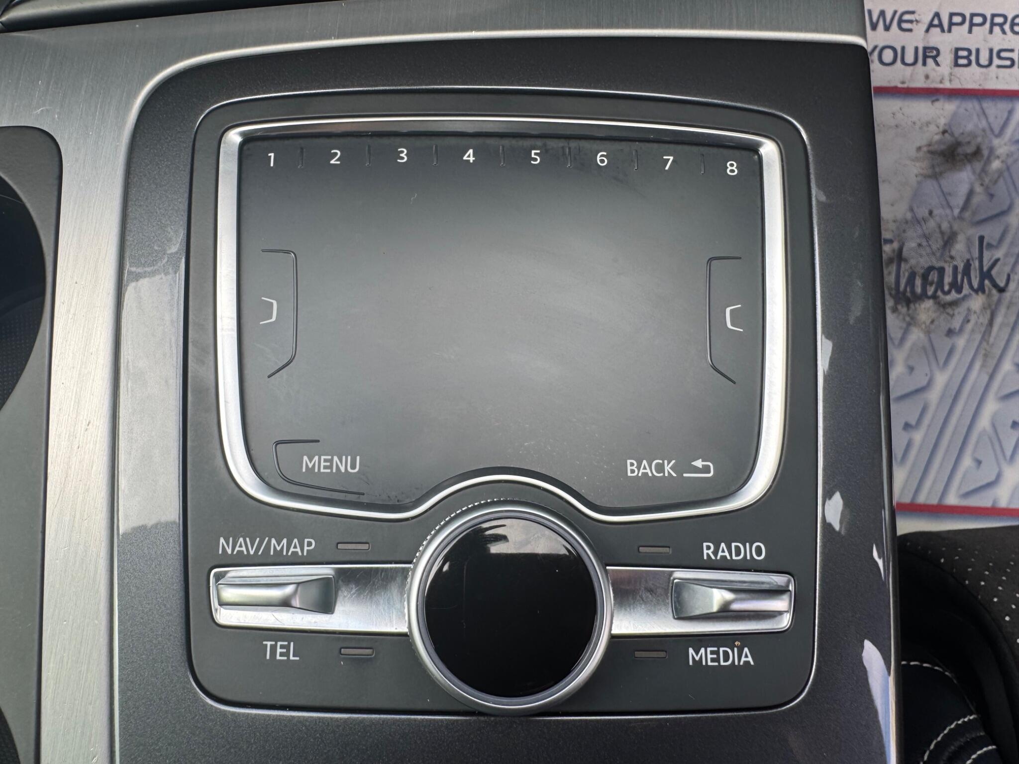 Audi Q7 view 64