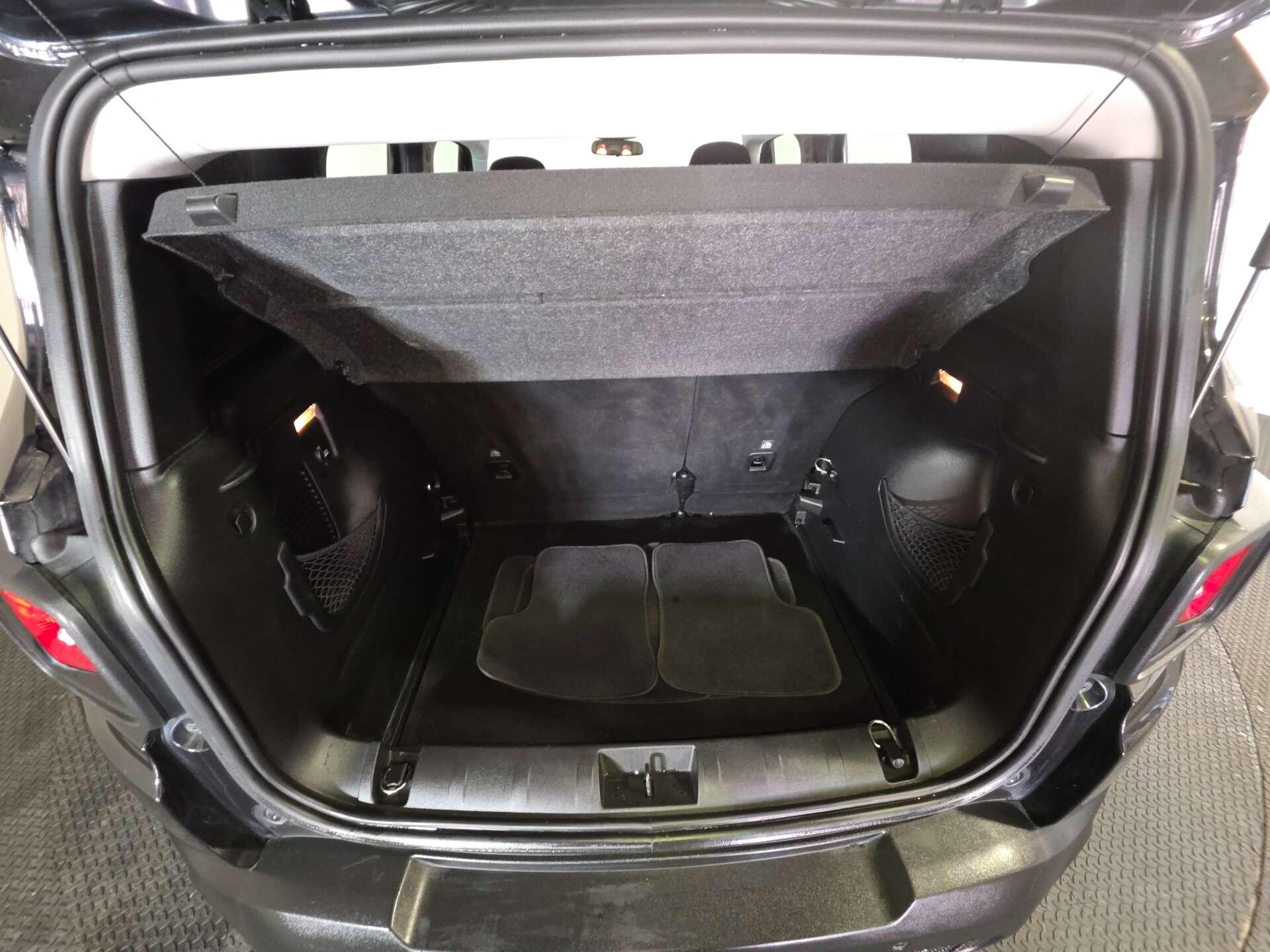 Jeep Renegade view 37
