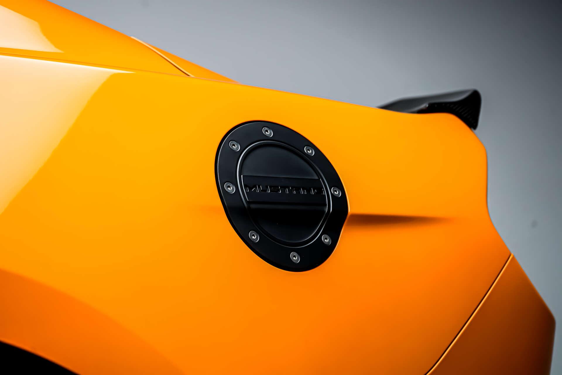Ford Mustang view 24