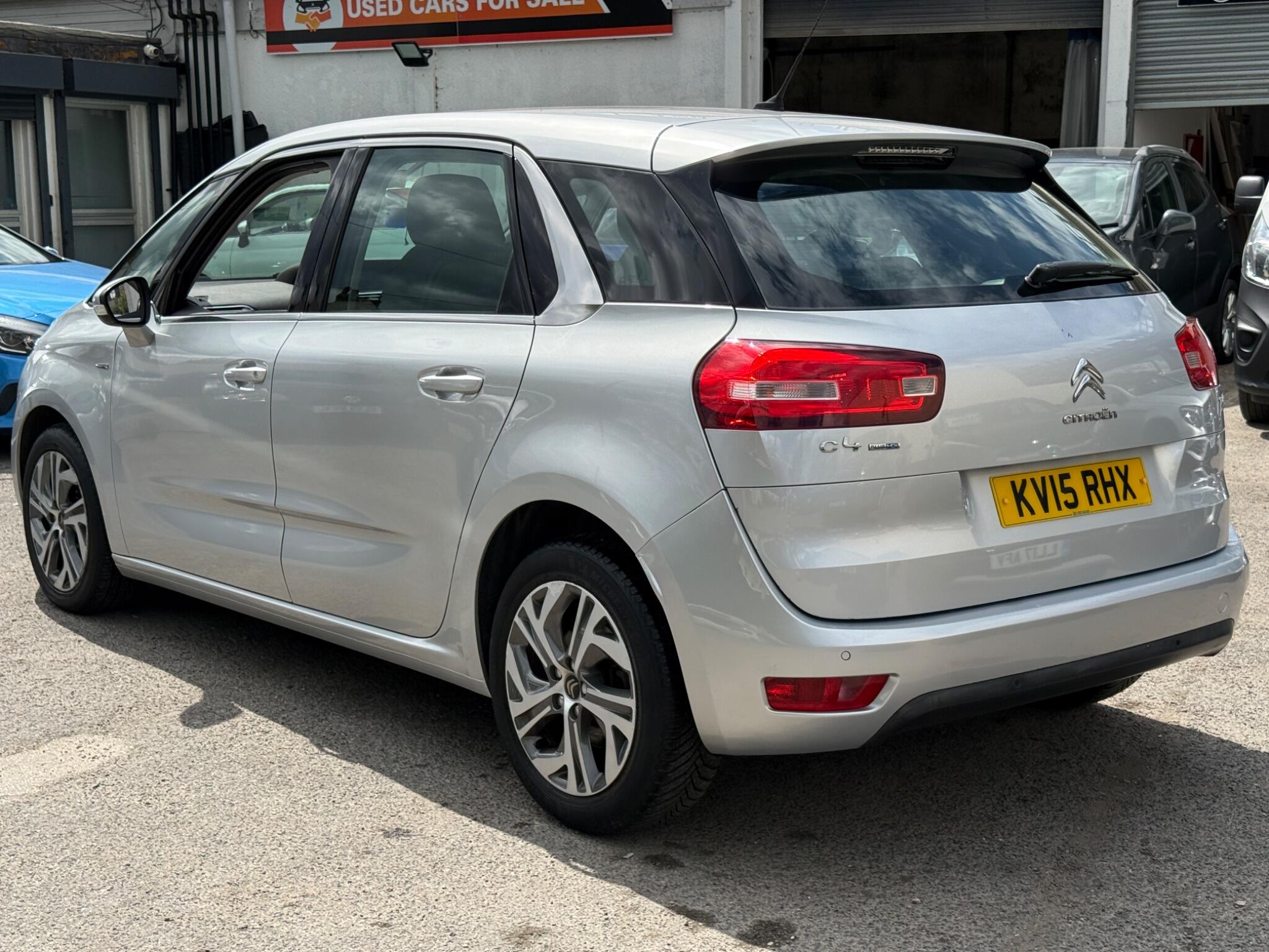 Citroen C4 Picasso - Image 13