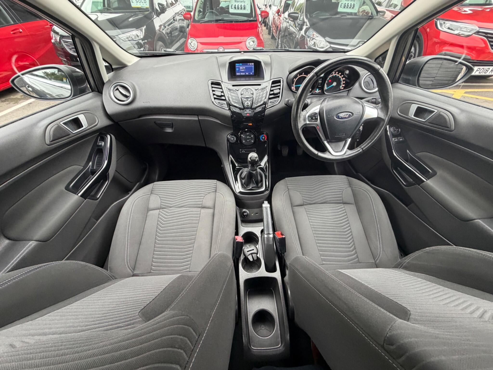 Ford Fiesta view 38