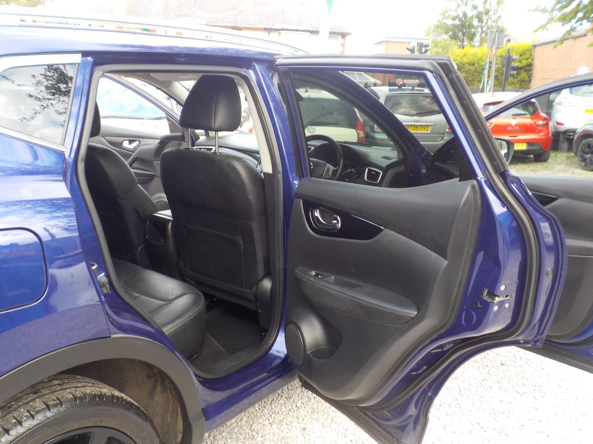 Nissan Qashqai 1.6 dCi Tekna 2WD Euro 6 (s/s) 5dr