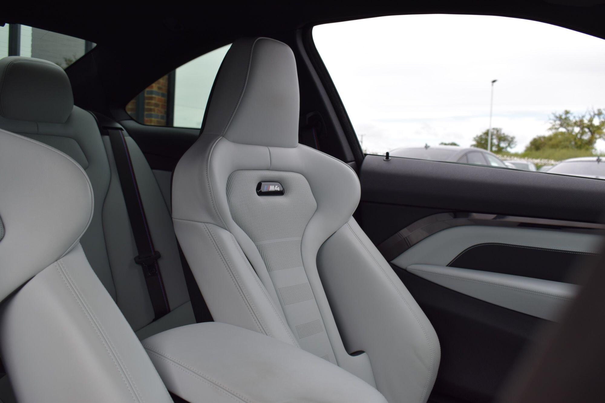 BMW M4 view 5