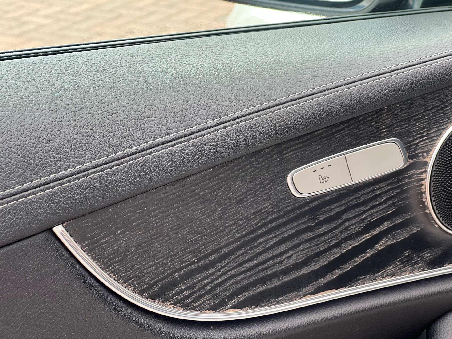 Mercedes-Benz E-Class view 37