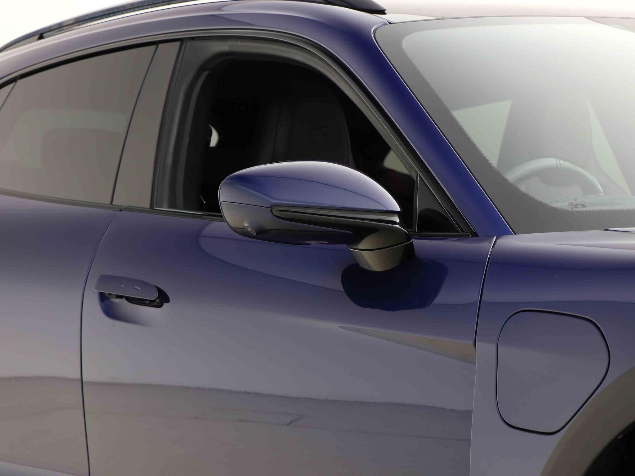 Porsche Taycan view 12