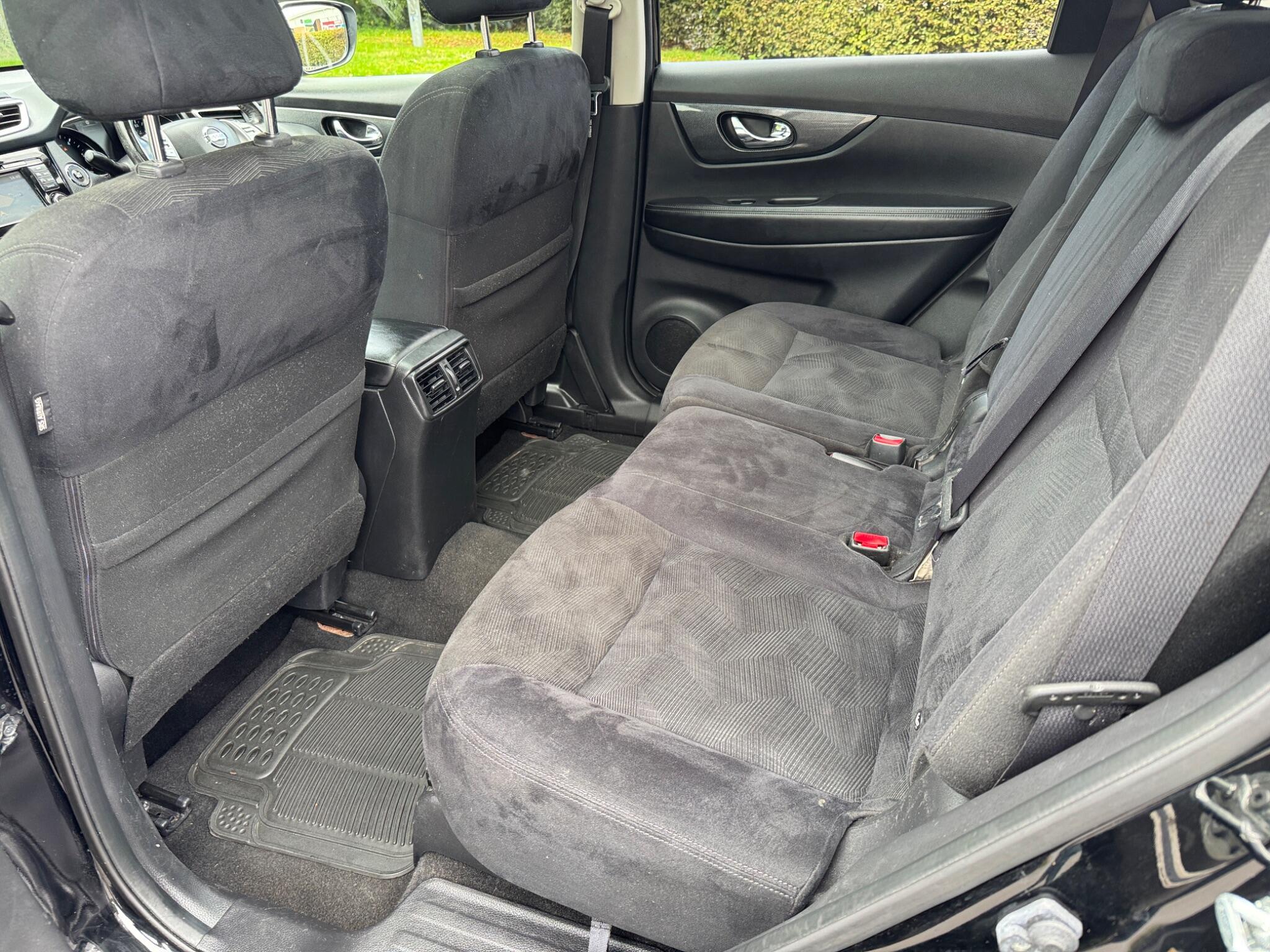 Nissan X-Trail view 51