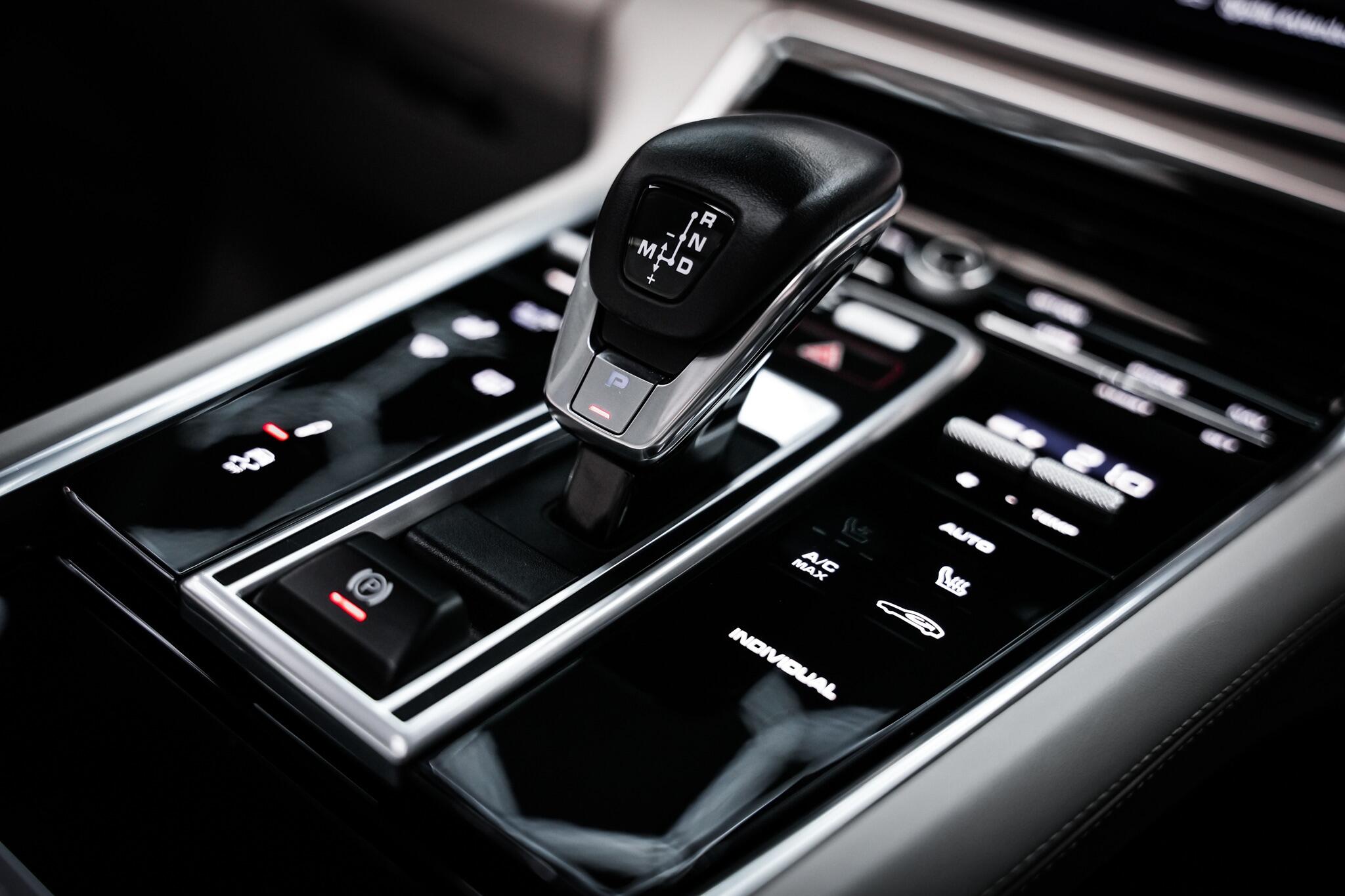 Porsche Panamera view 40