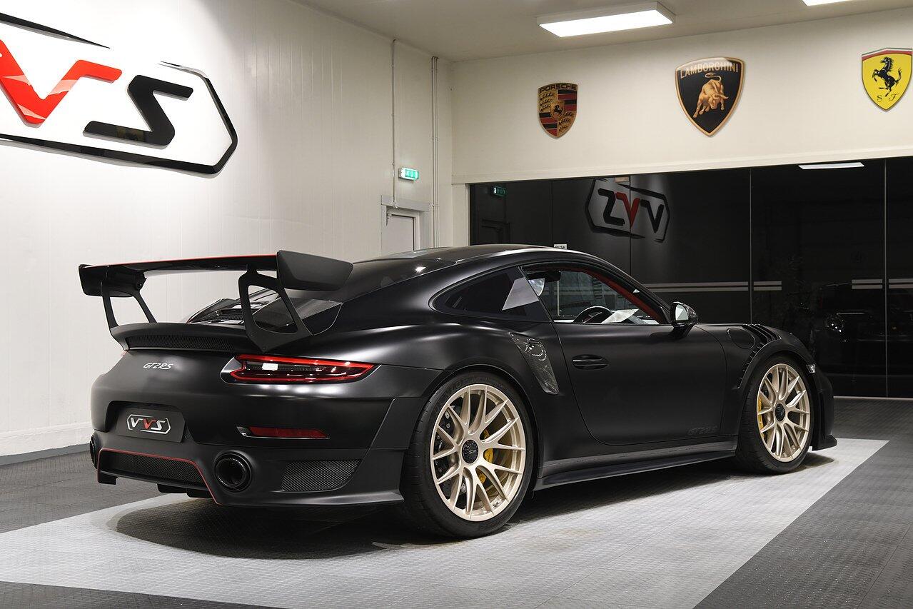 Porsche 911 view 43