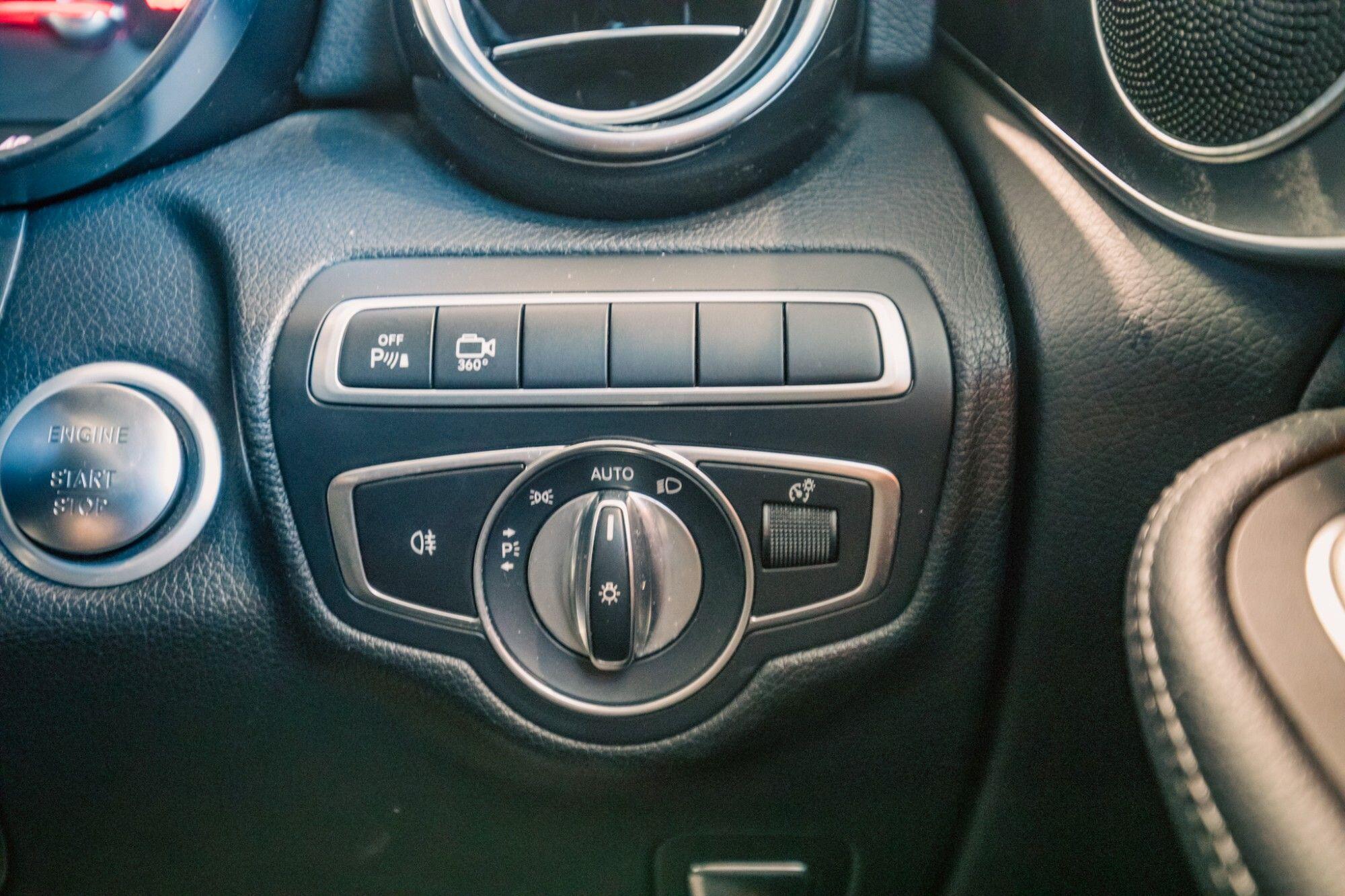 Mercedes-Benz GLC view 30