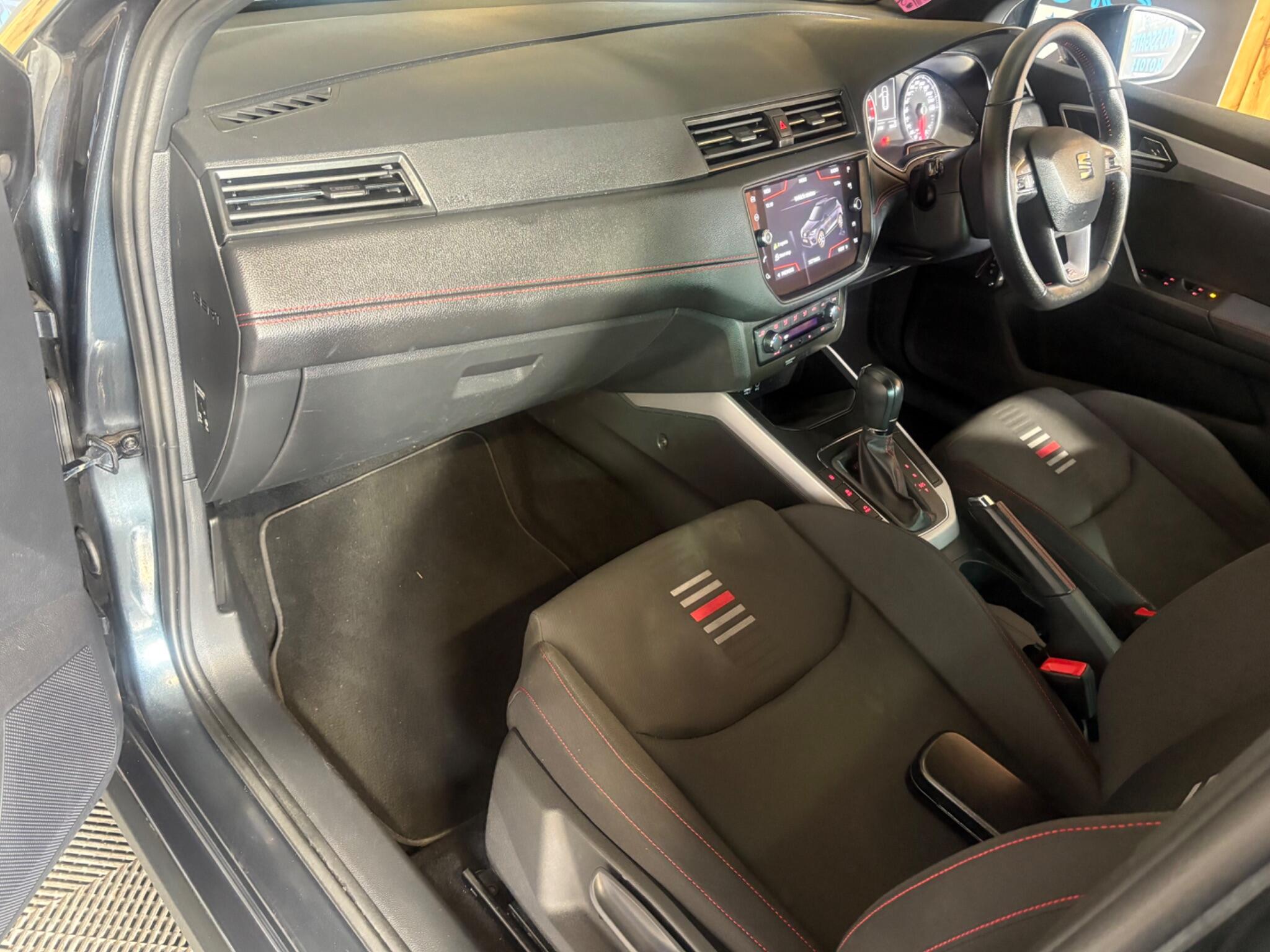 Seat Arona view 12