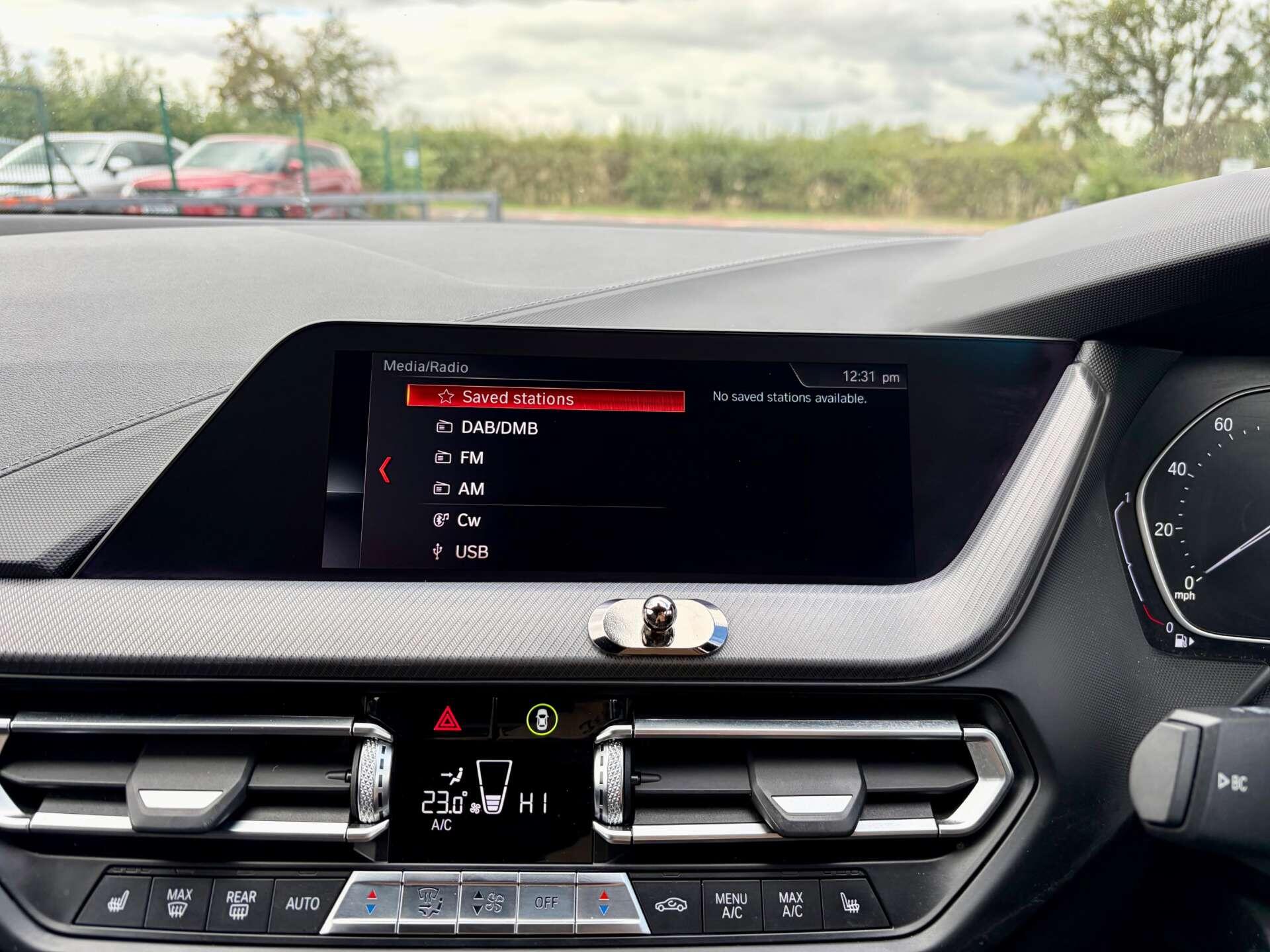 BMW 1 Series view 48