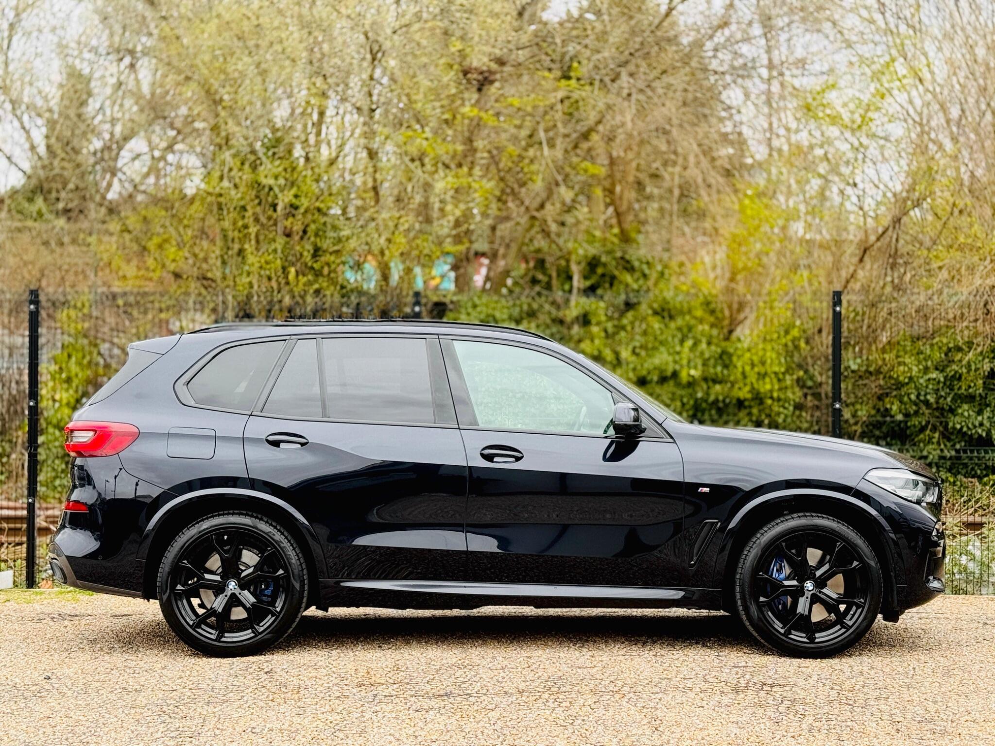 BMW X5 view 8