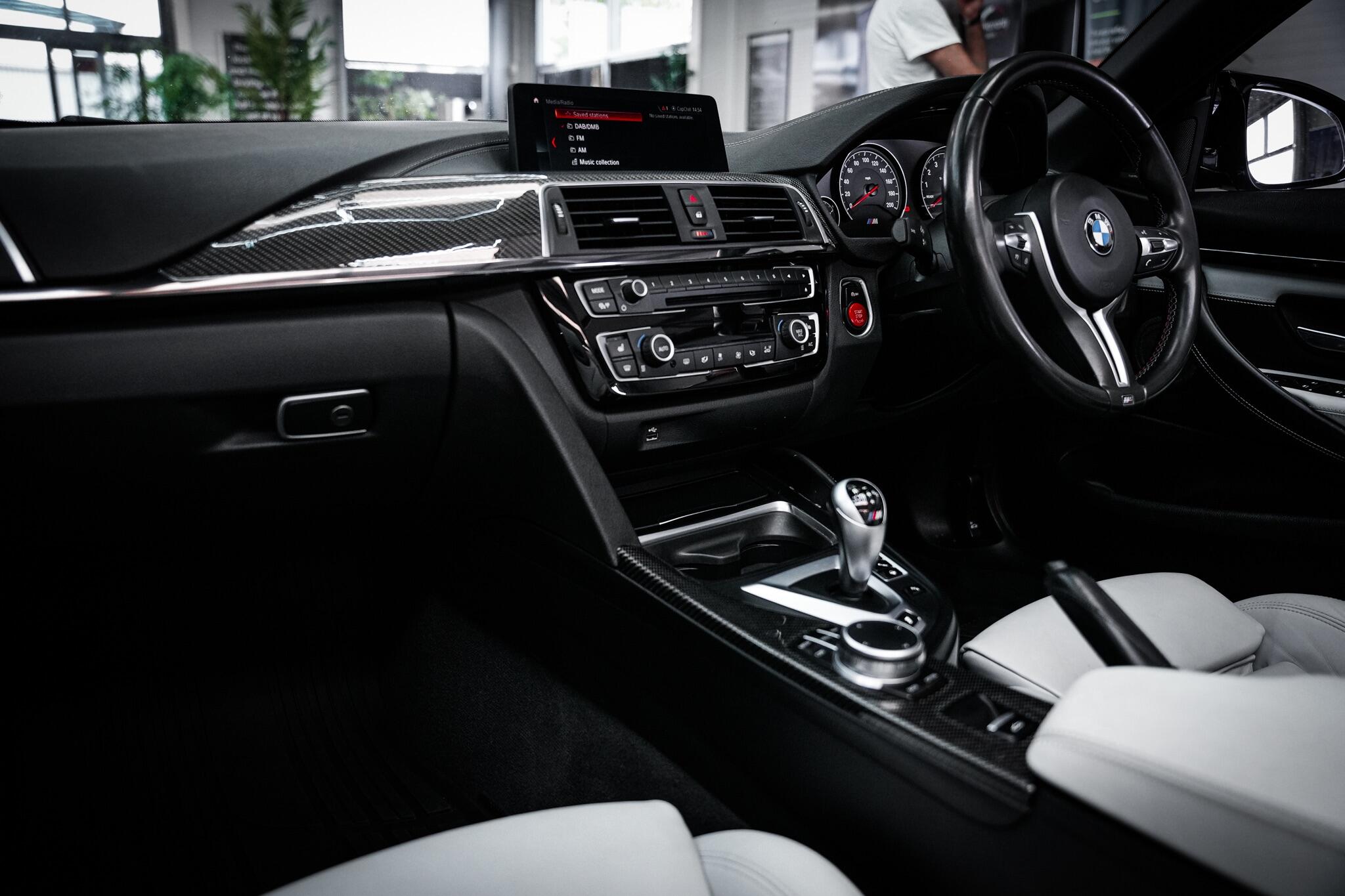 BMW M4 view 22