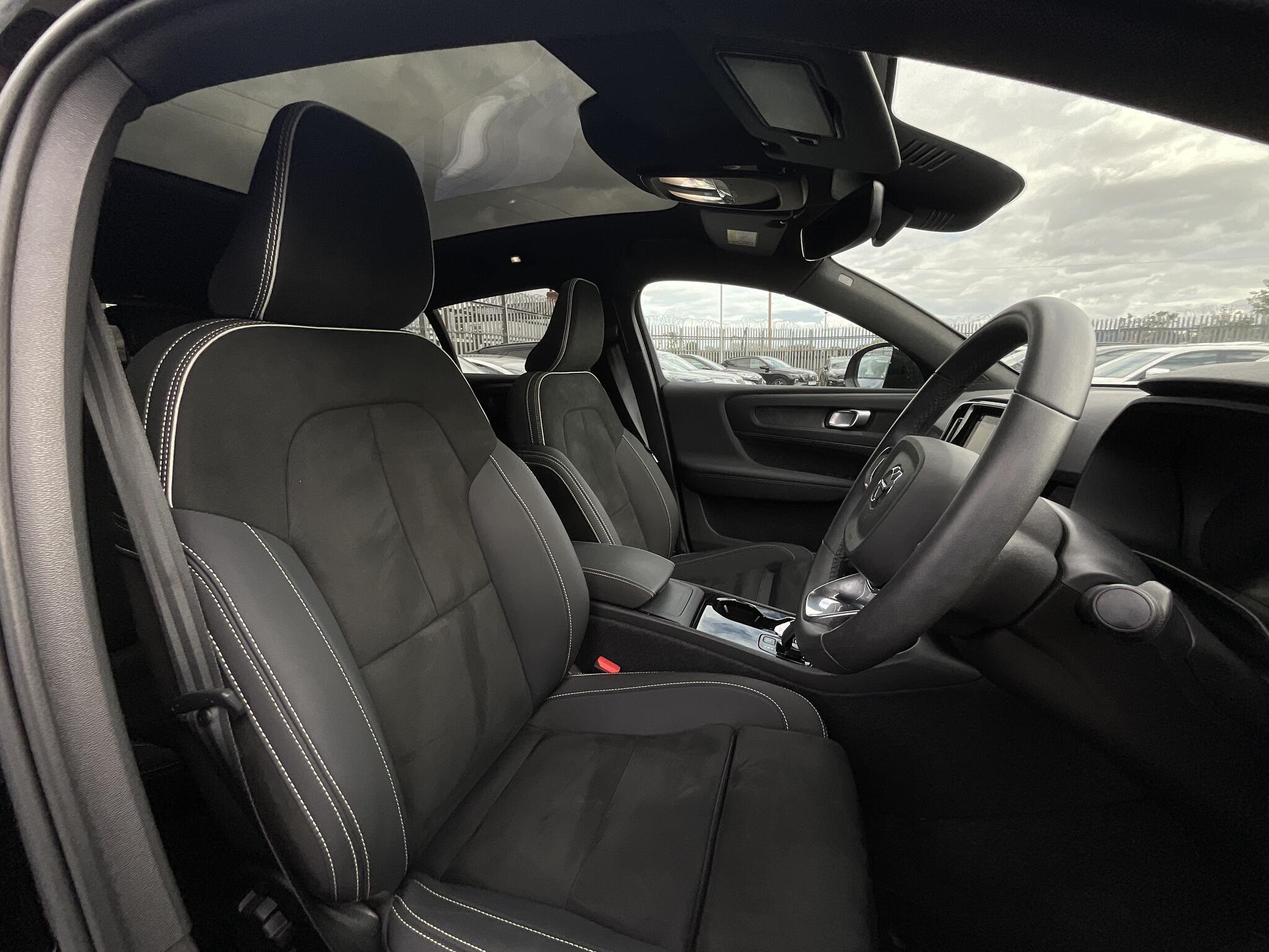 Volvo C40 view 8