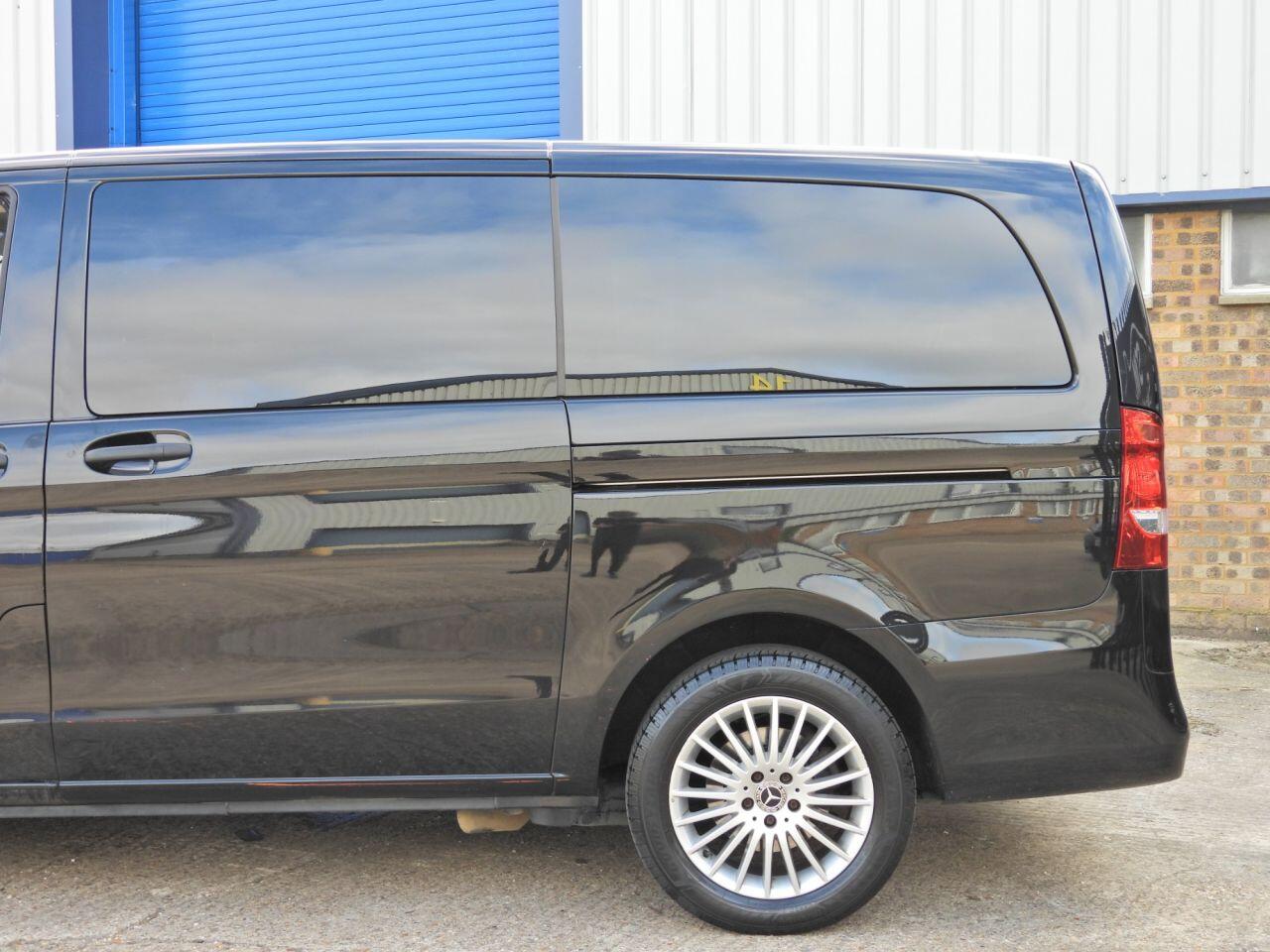 Mercedes-Benz Vito view 19