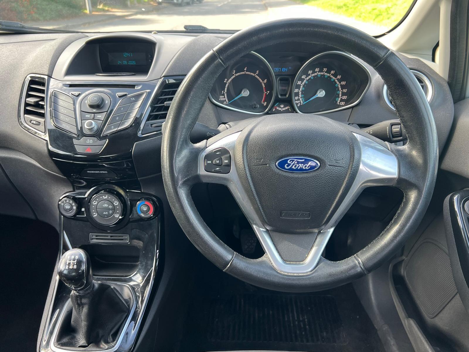 Ford Fiesta view 22