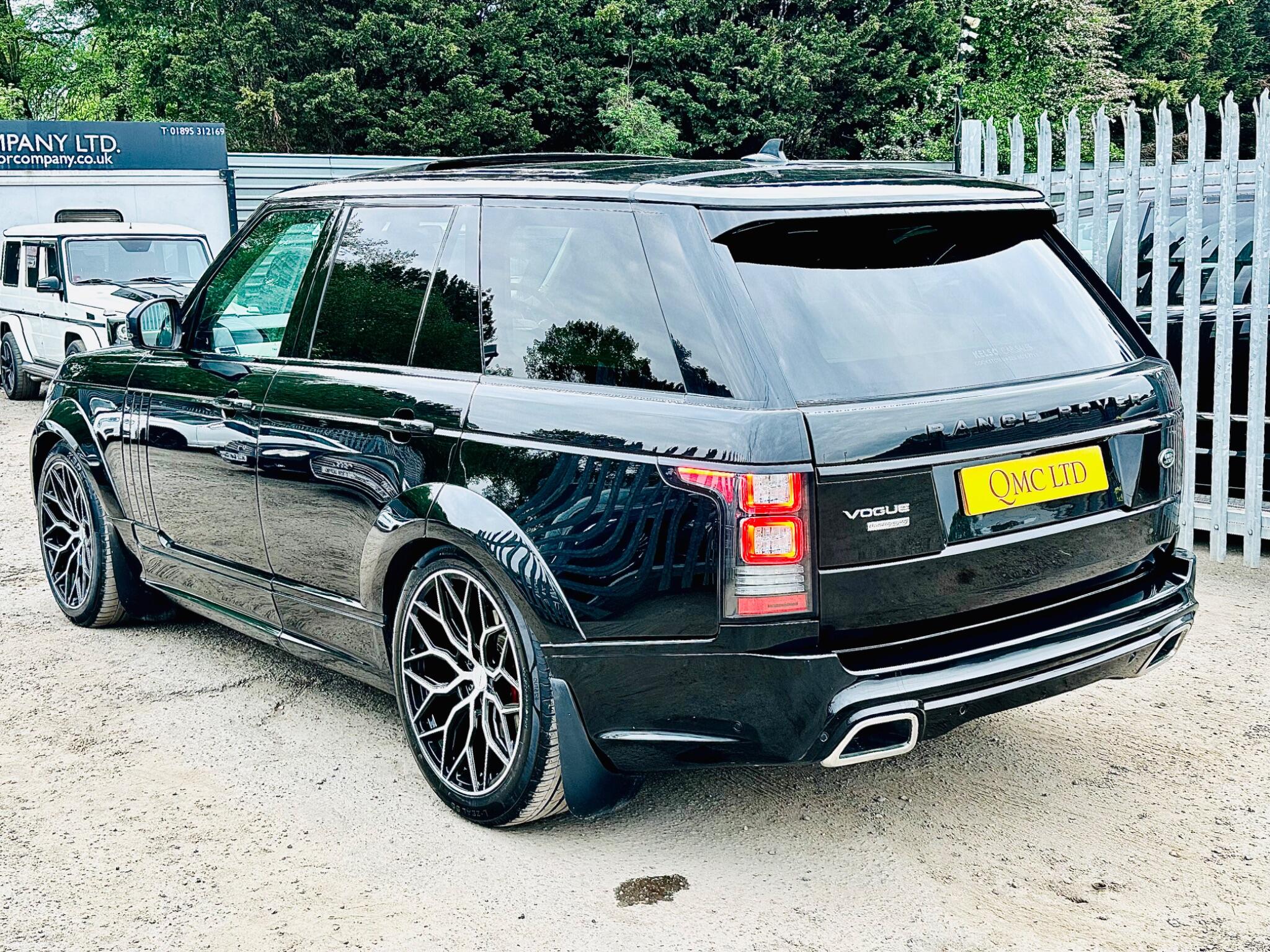 Land Rover Range Rover view 7