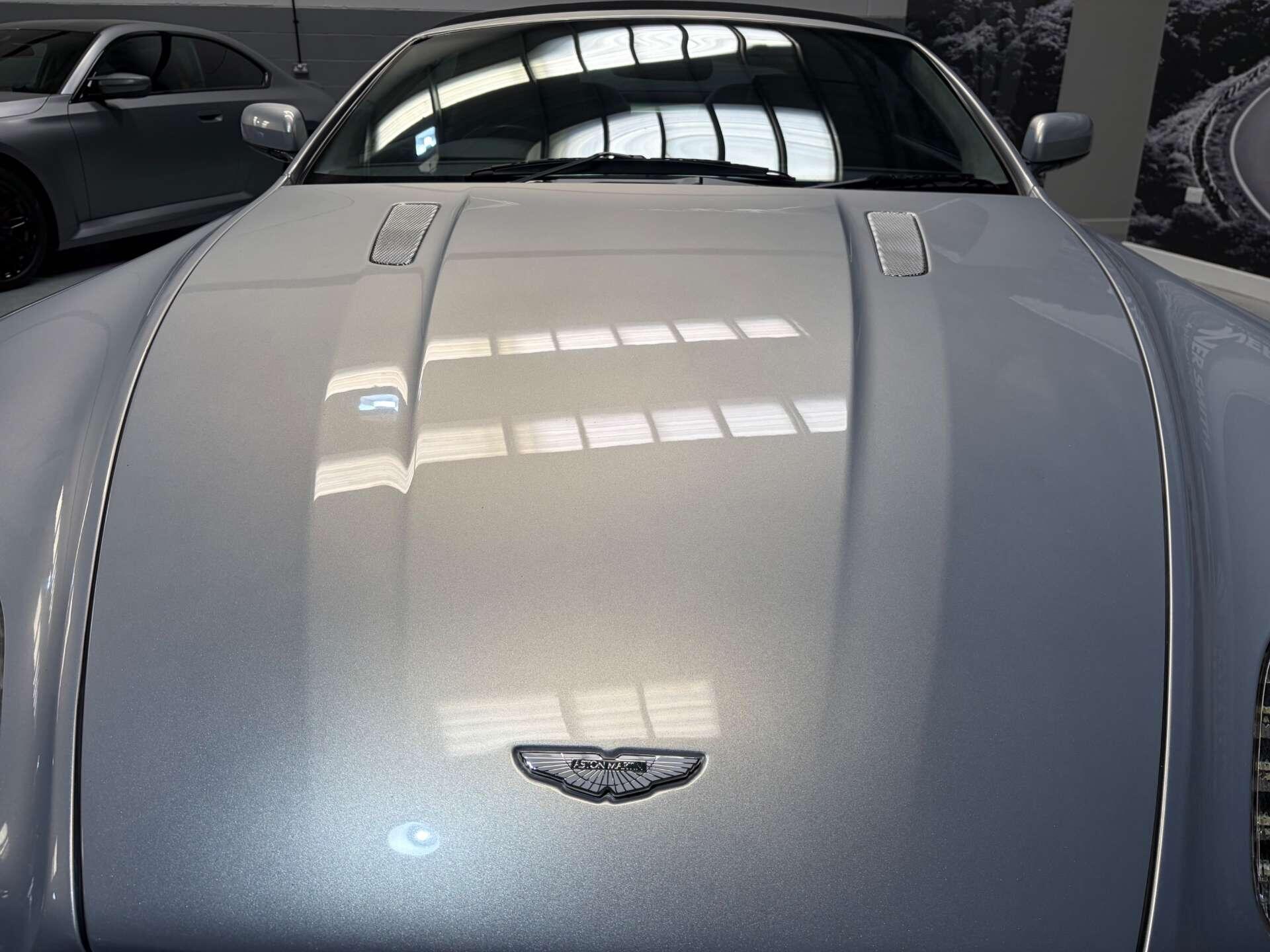 Aston Martin Vantage view 18