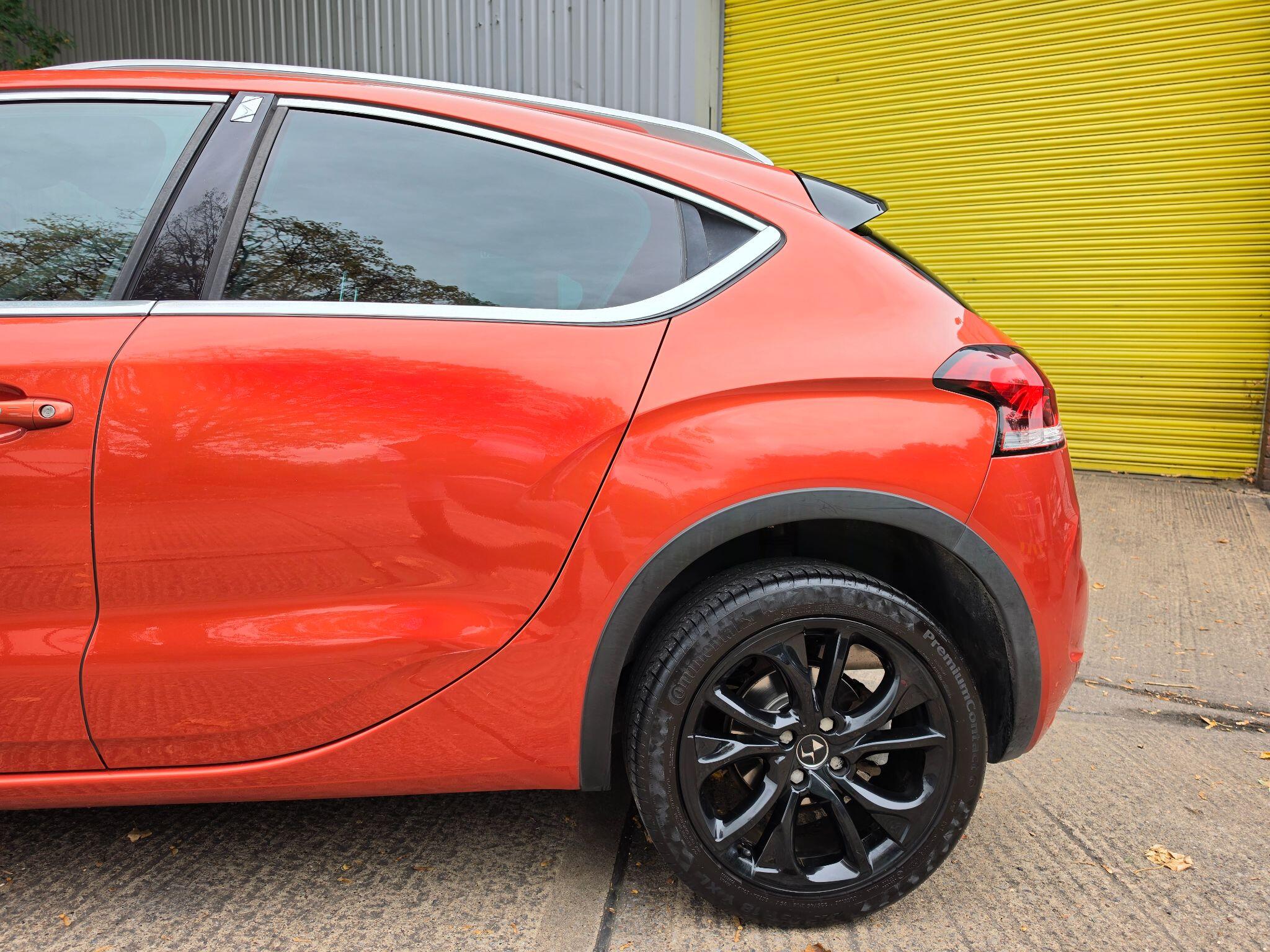 DS Automobiles DS 4 Crossback view 38