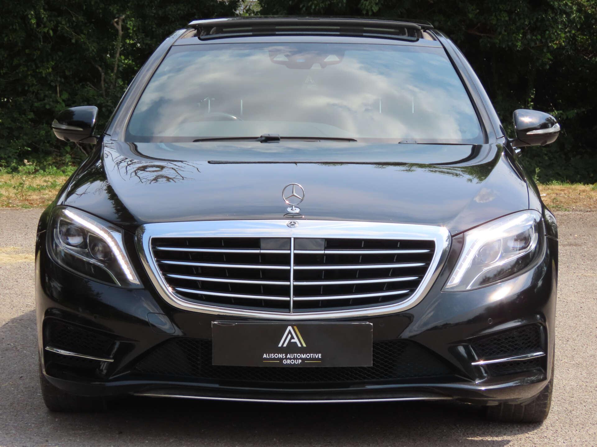 Mercedes-Benz S-Class view 3