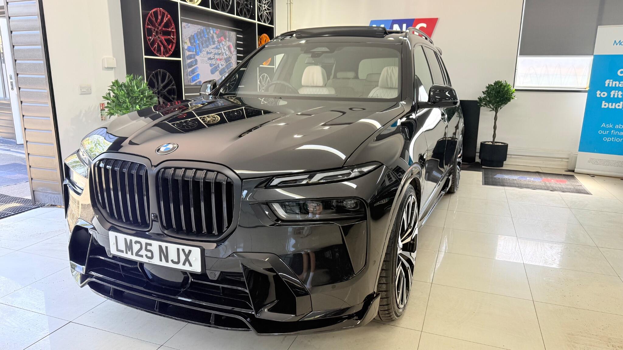 BMW X7 view 72