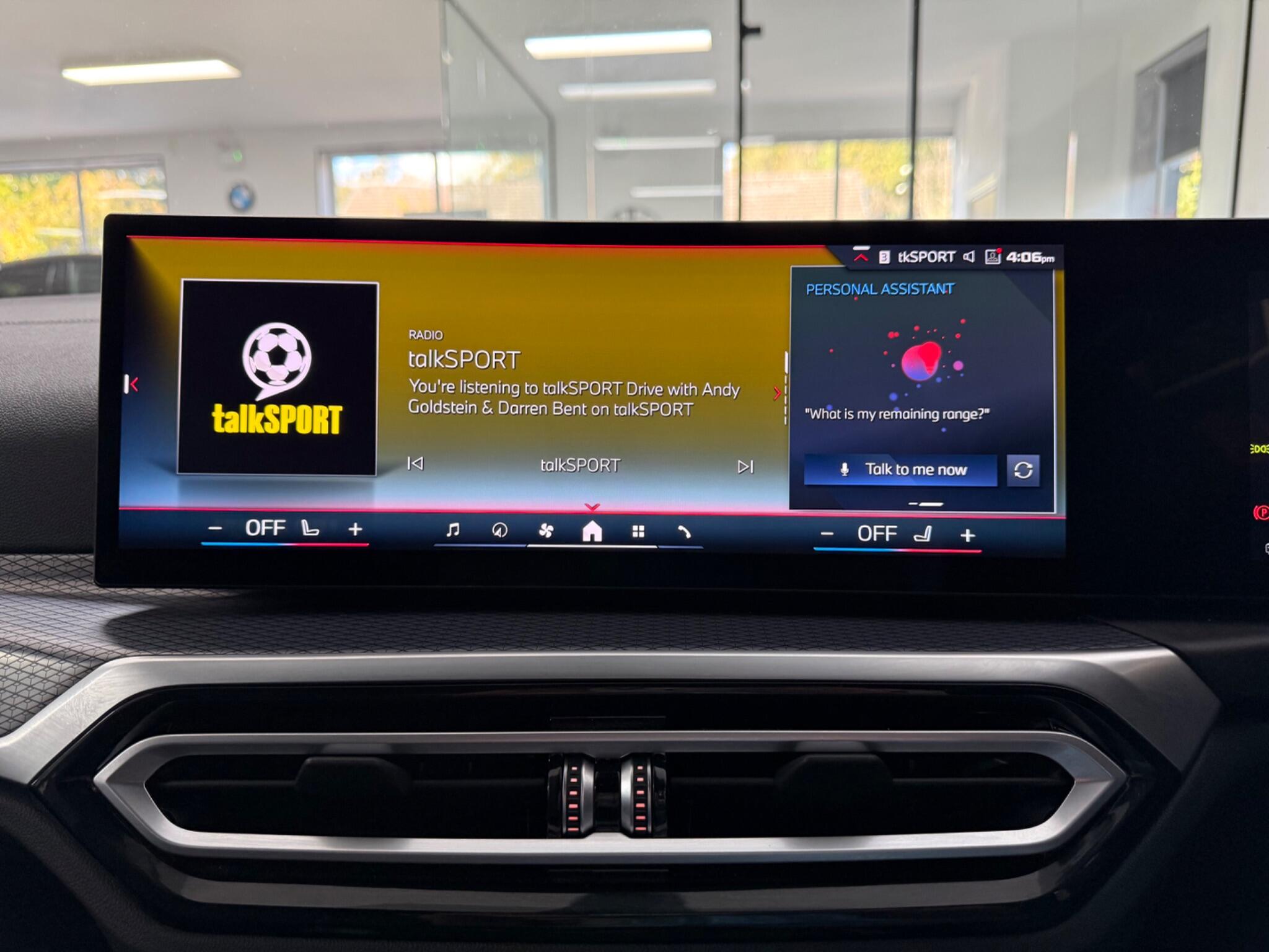 BMW i4 view 21