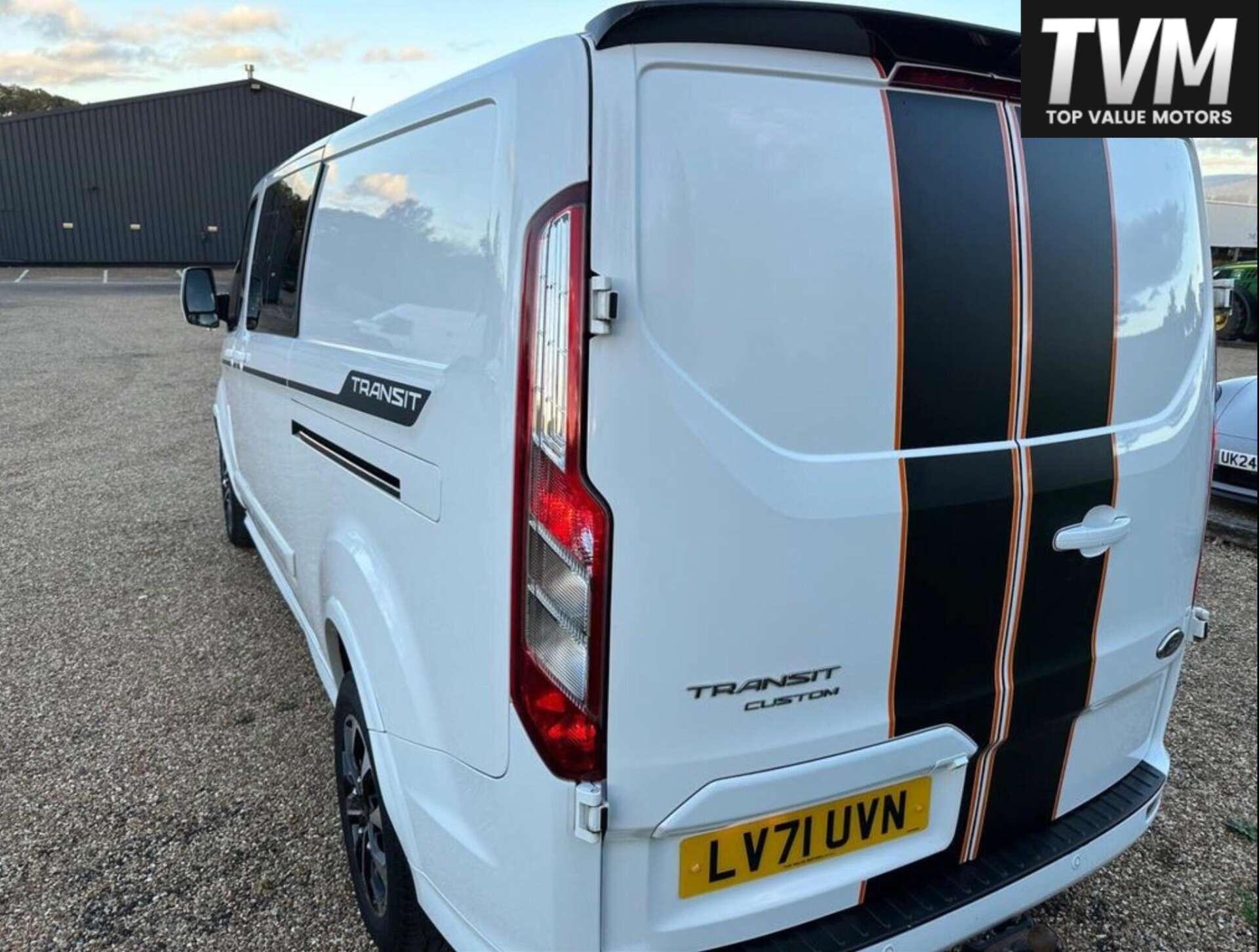 Ford Transit Custom view 7