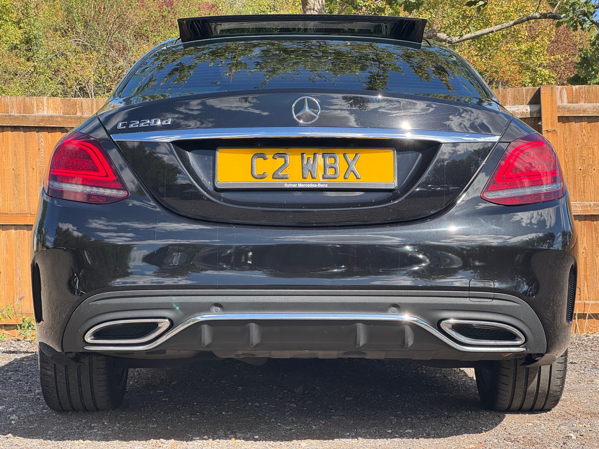 Mercedes-Benz C-Class view 11