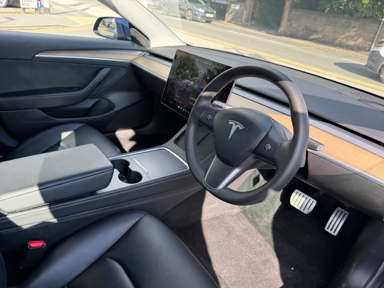 Tesla Model 3 view 11