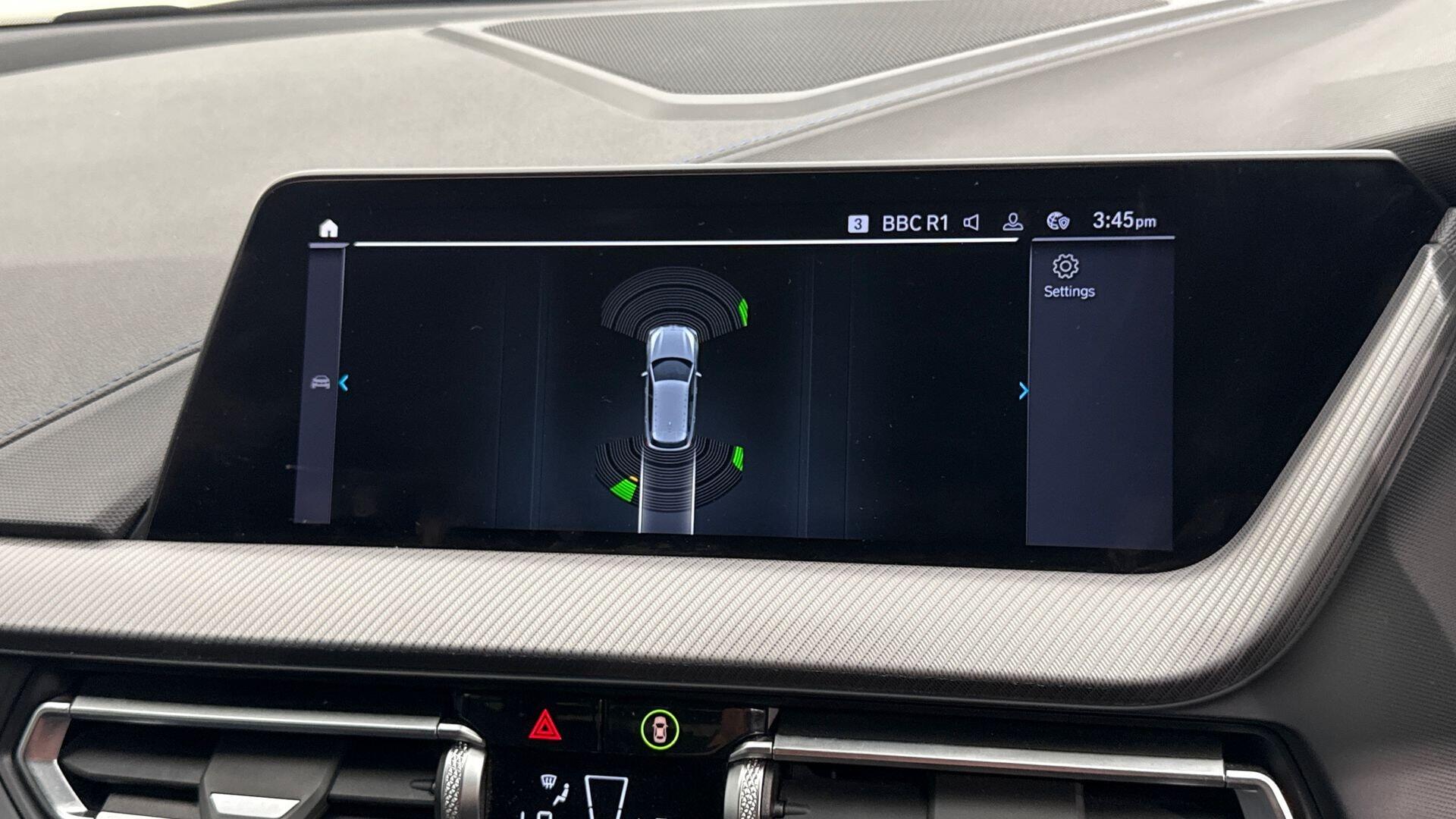 BMW 1 Series view 28