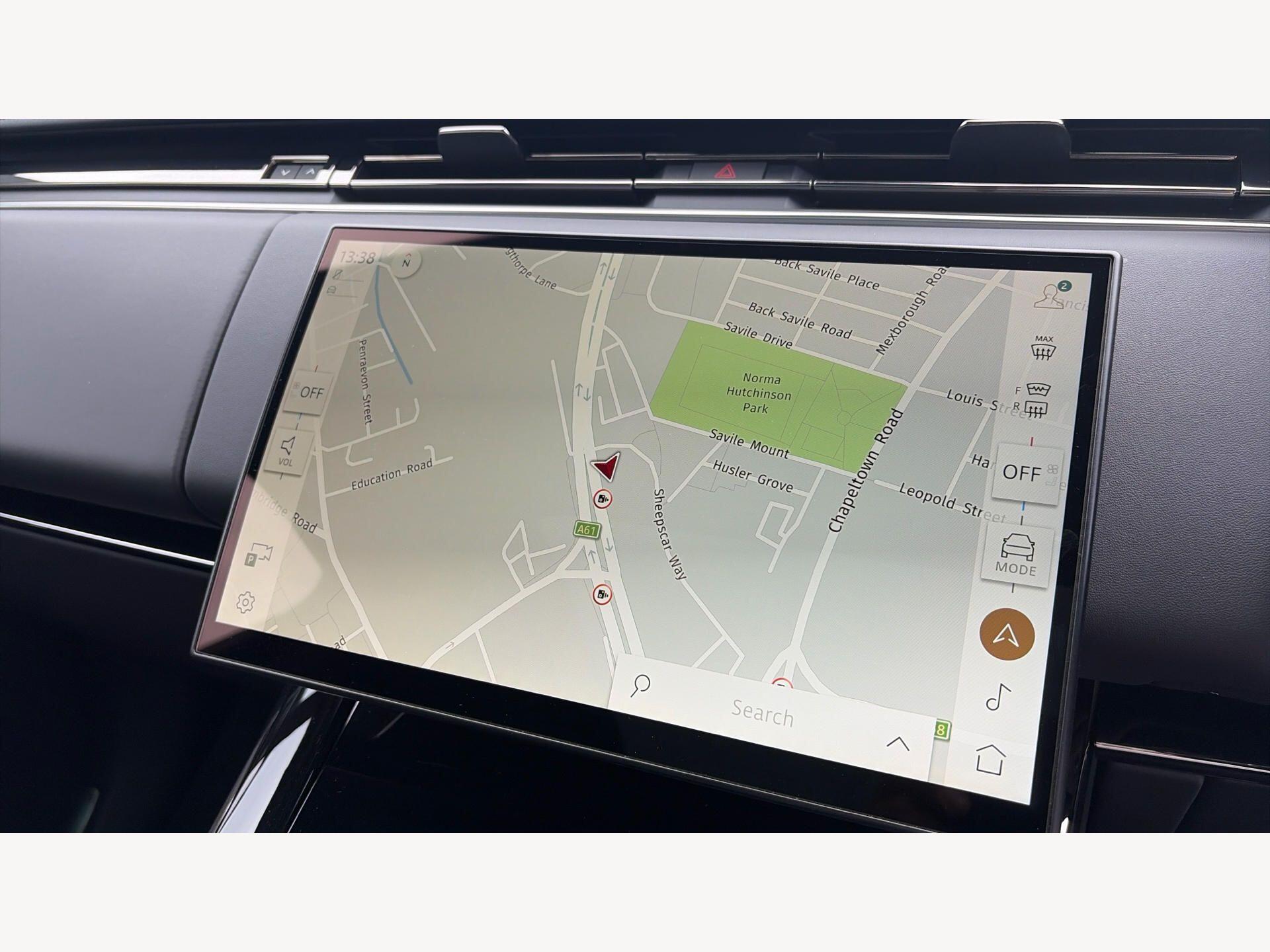 Land Rover Range Rover Sport view 13