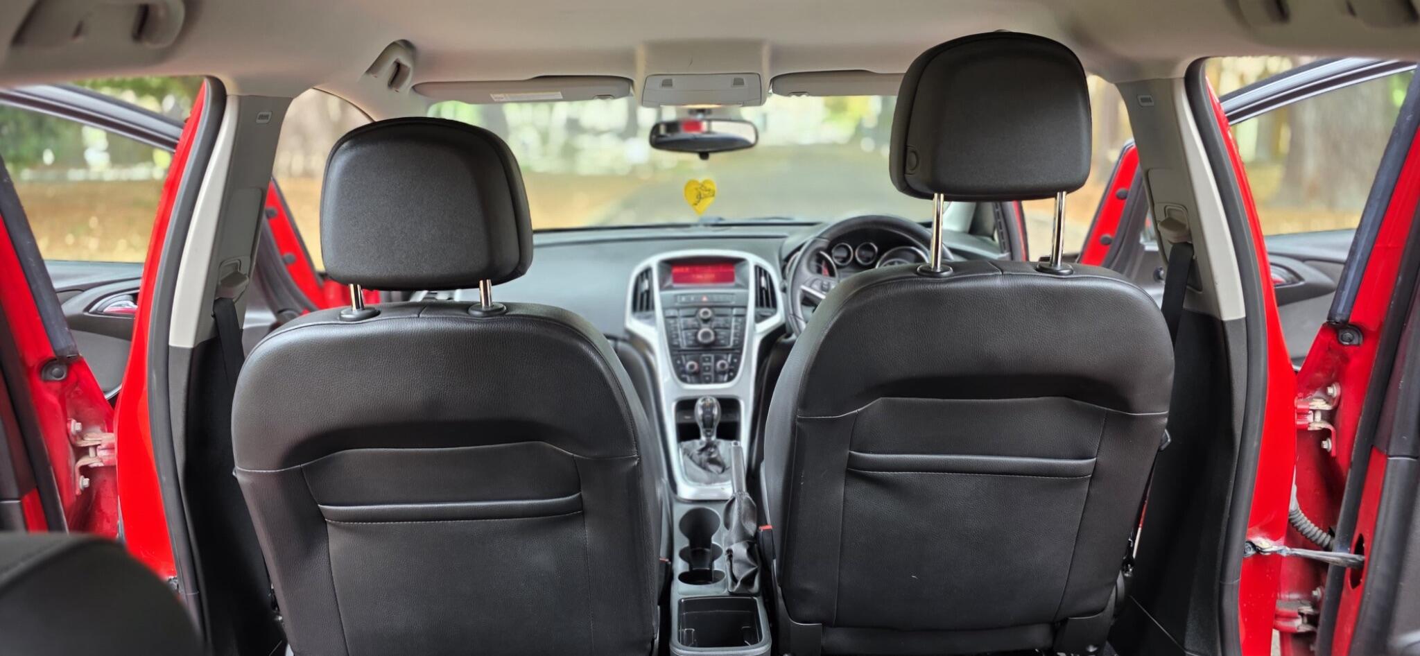 Vauxhall Astra view 38