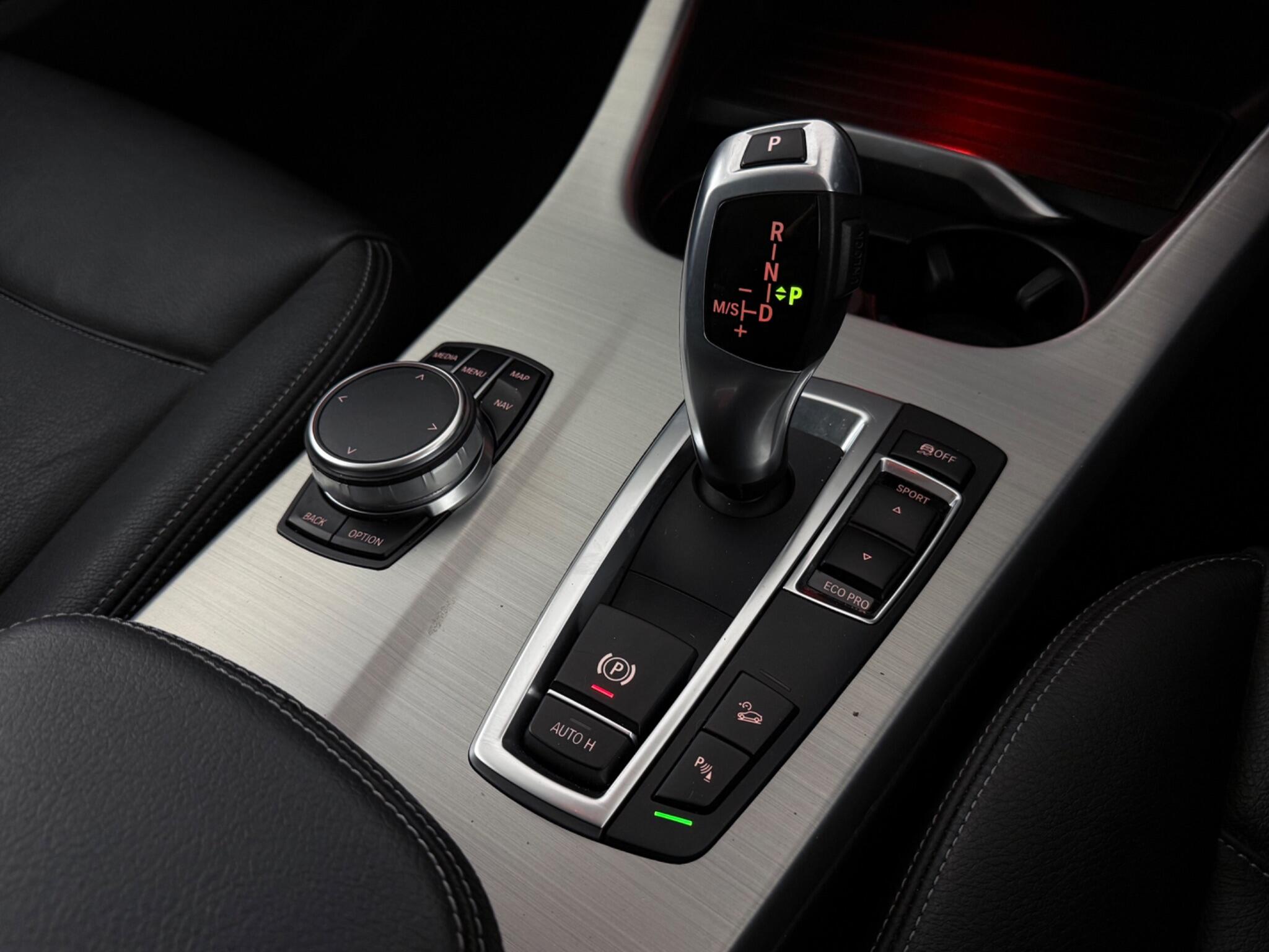 BMW X3 view 18