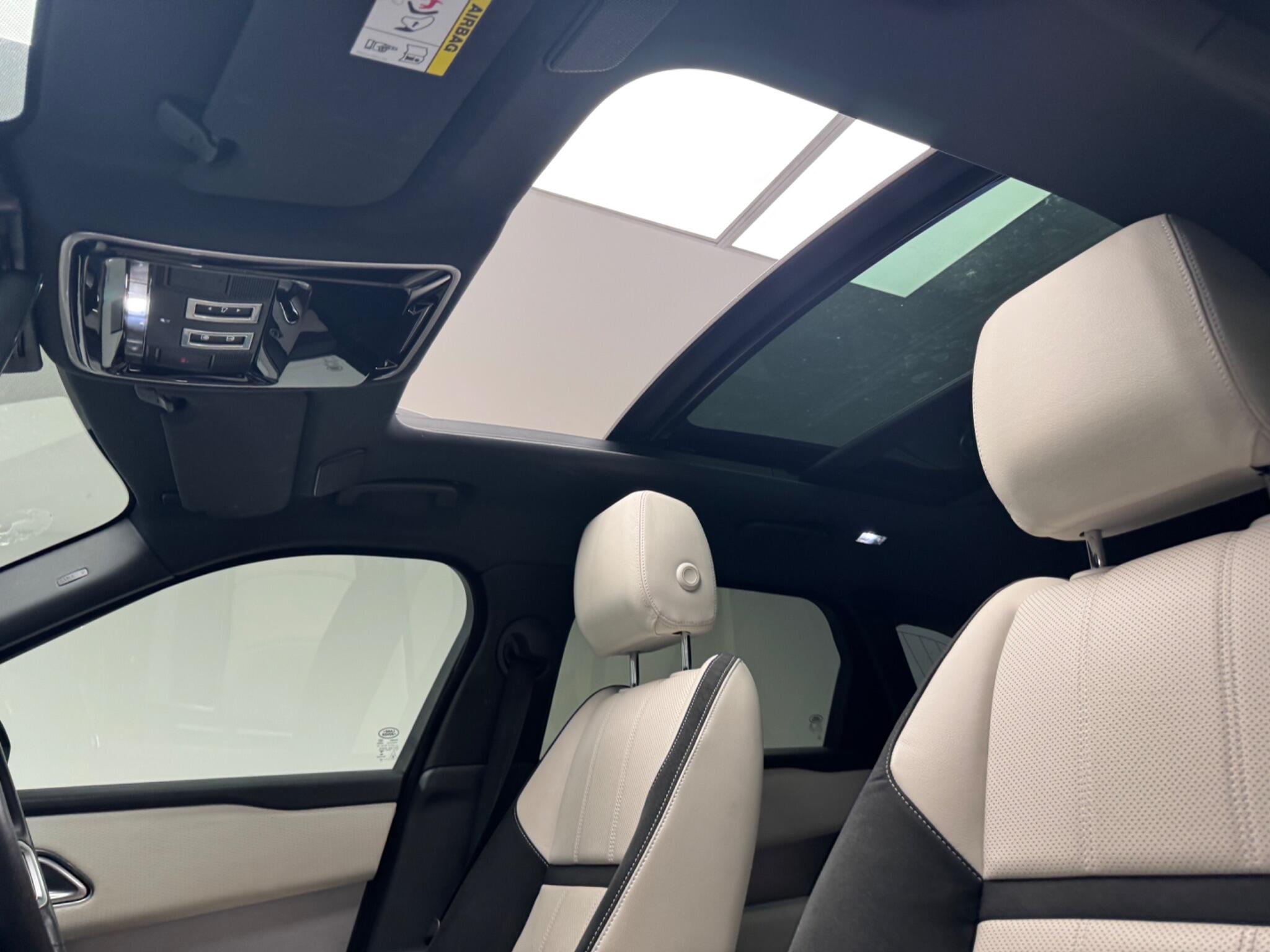 Land Rover Range Rover Velar view 30