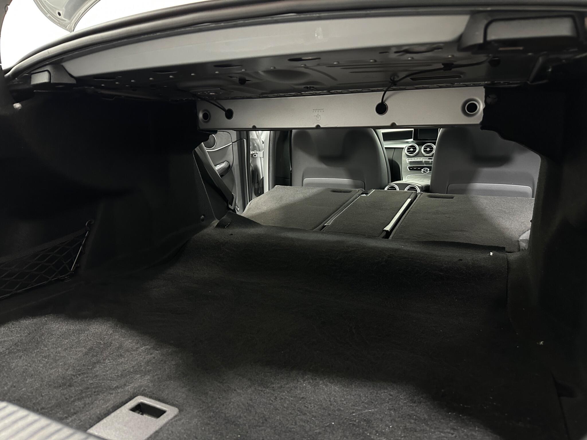 Mercedes-Benz C Class view 46