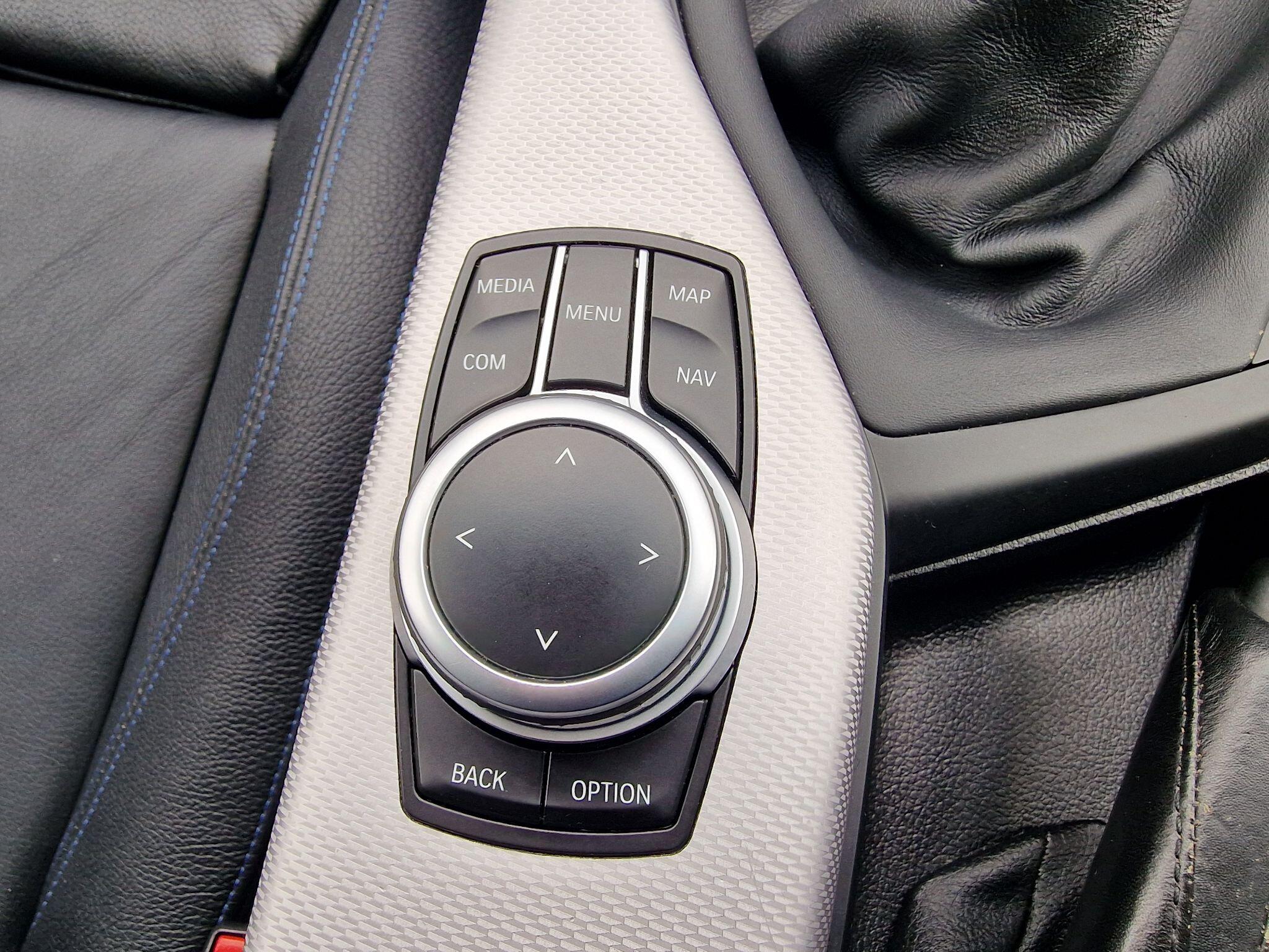 BMW 1 Series view 19