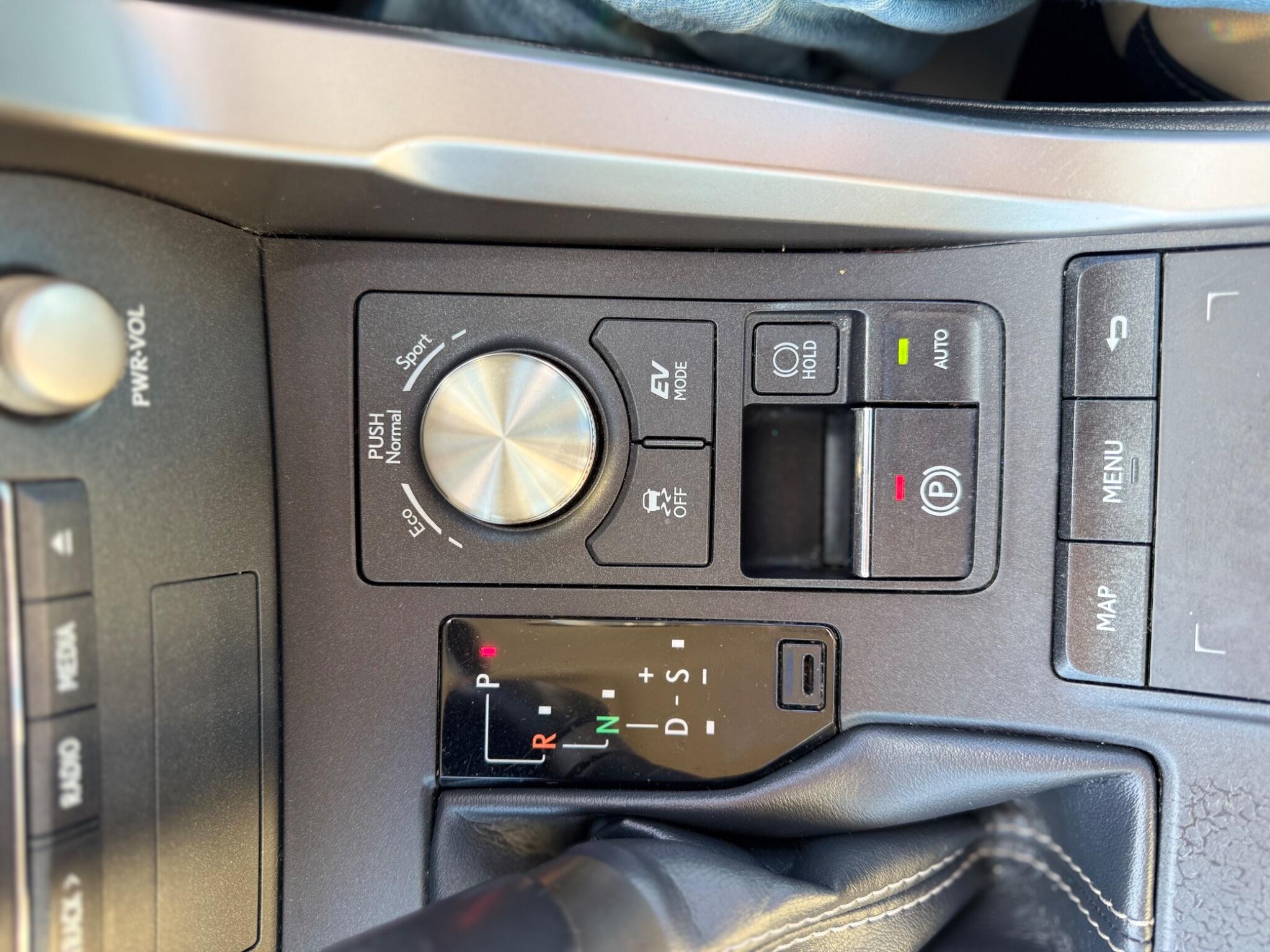Lexus NX view 23